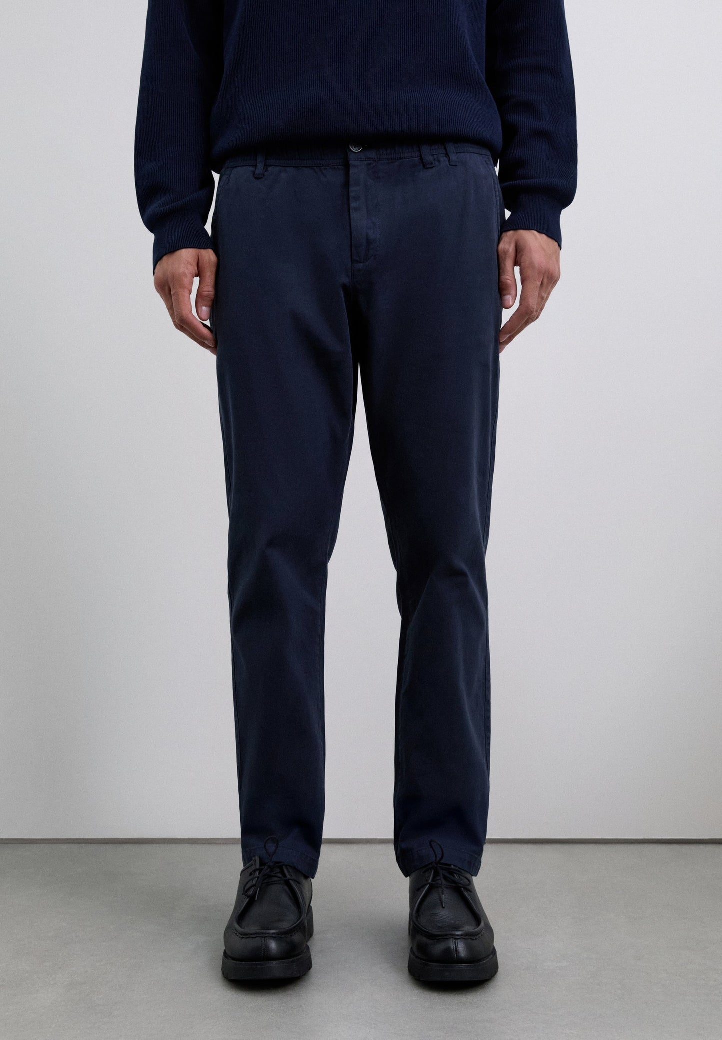 CALÇAS DE SARJA REGULAR FIT