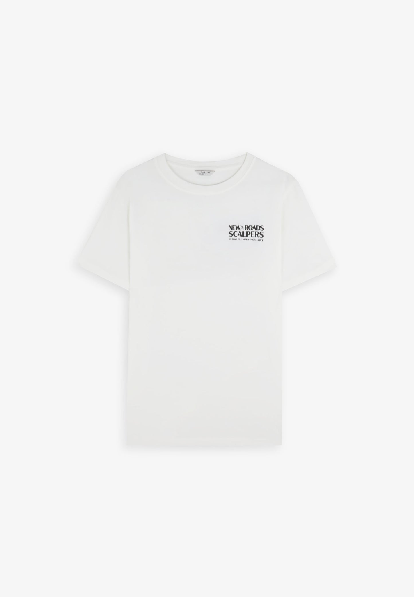 T-SHIRT COM PADRÃO ATRÁS