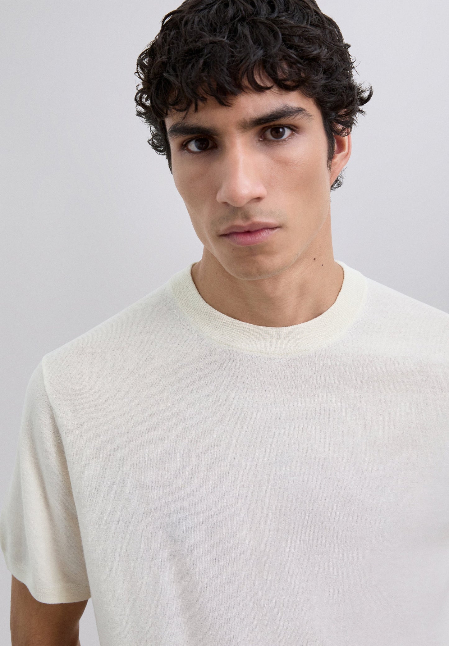 T-SHIRT LÃ