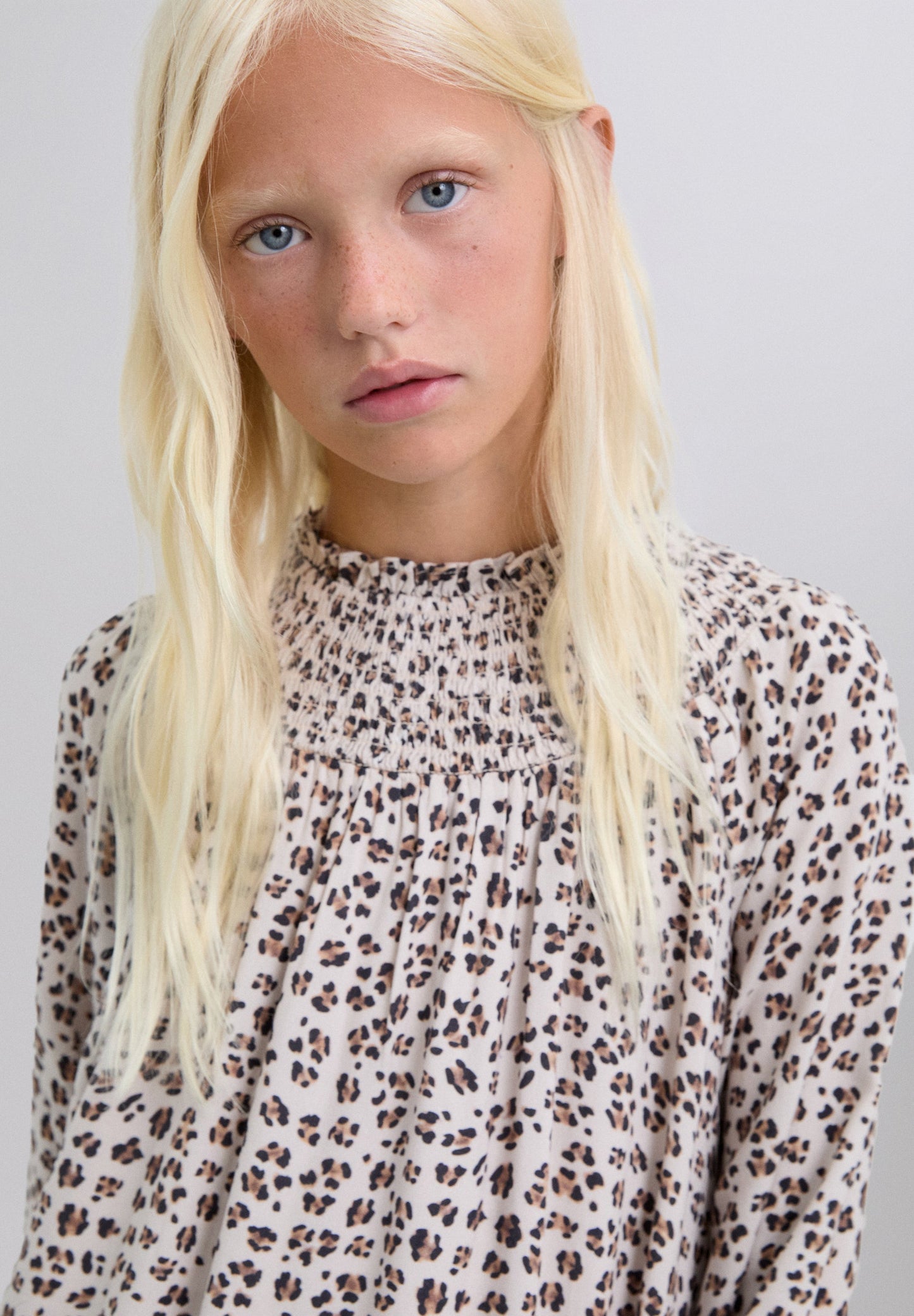 VESTIDO PADRÃO ESTAMPADO ANIMAL