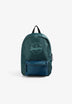MOCHILA COM PADRÃO E LOGÓTIPO