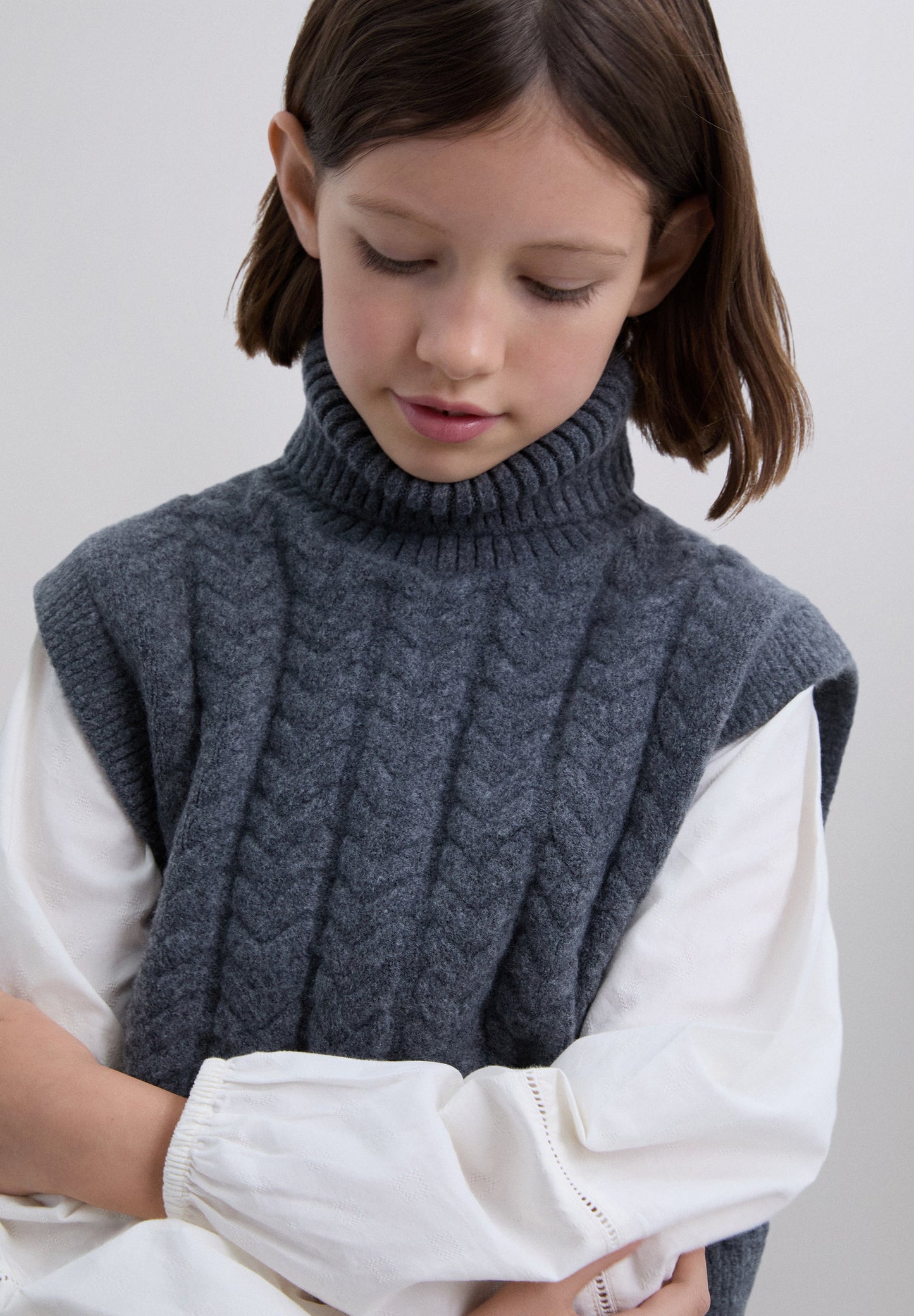 COLETE DE MALHA NA GOLA