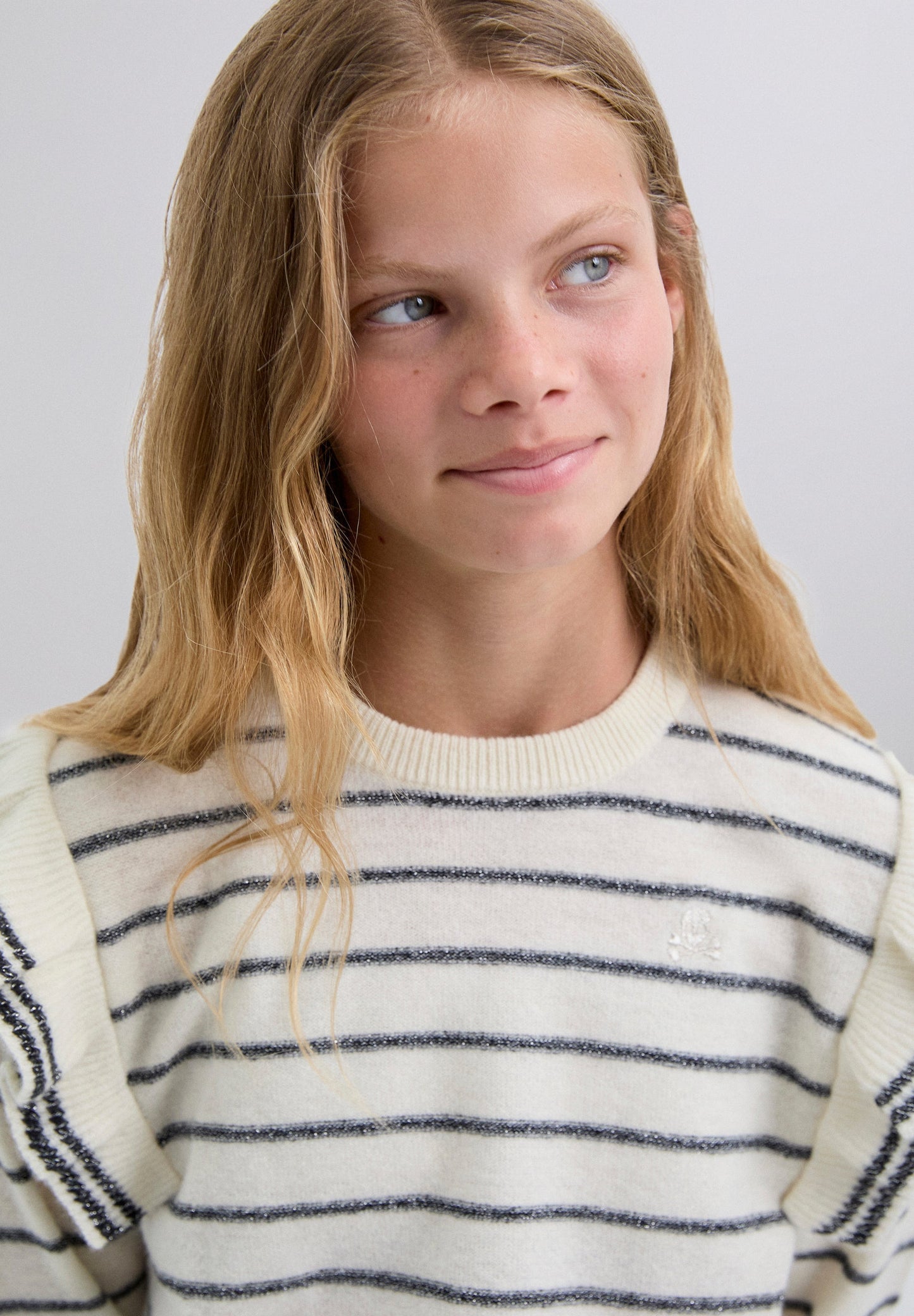 SWEATER ÀS RISCAS COM FOLHOS