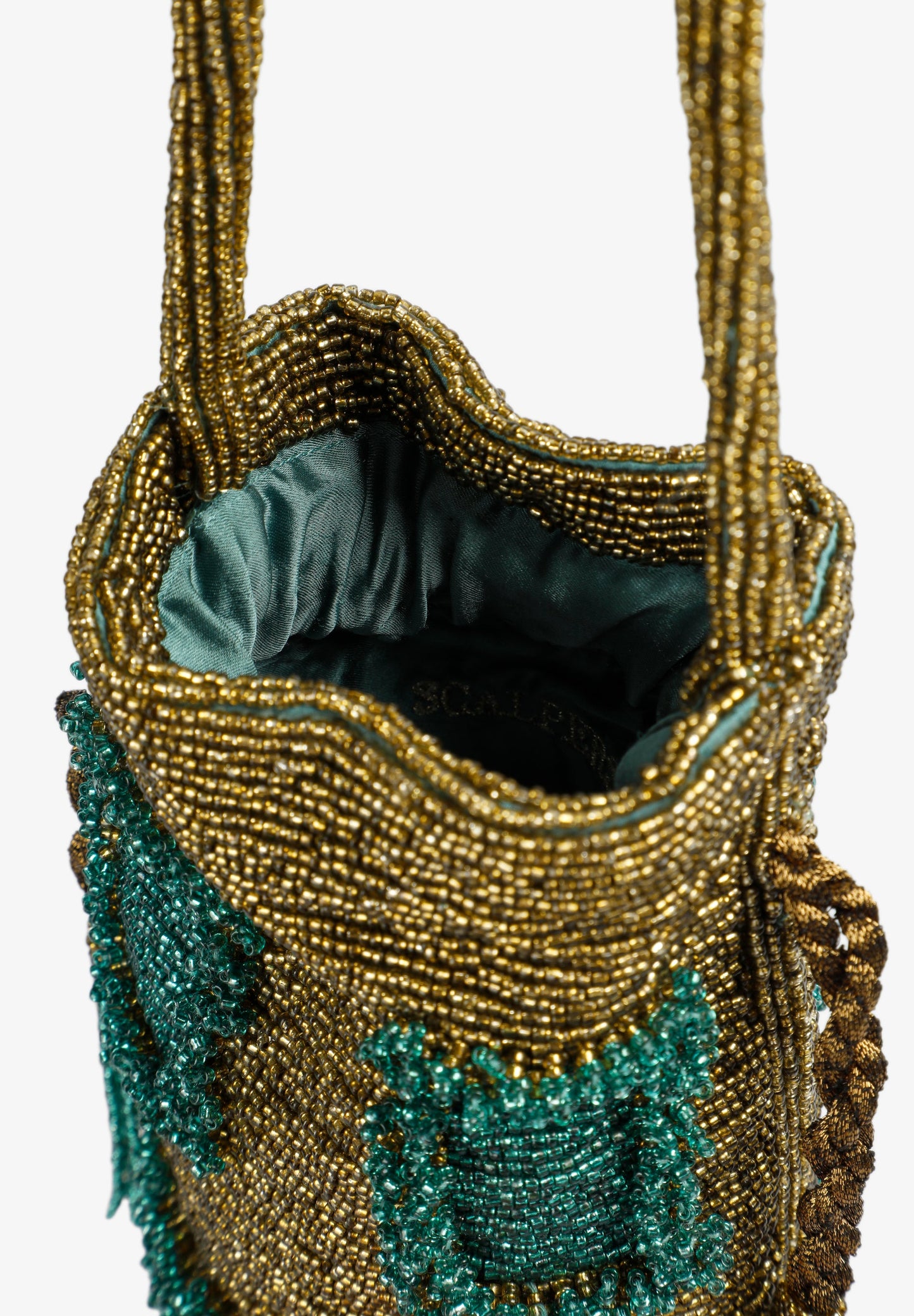 BOLSA EM CROCHÉ COM CONTAS