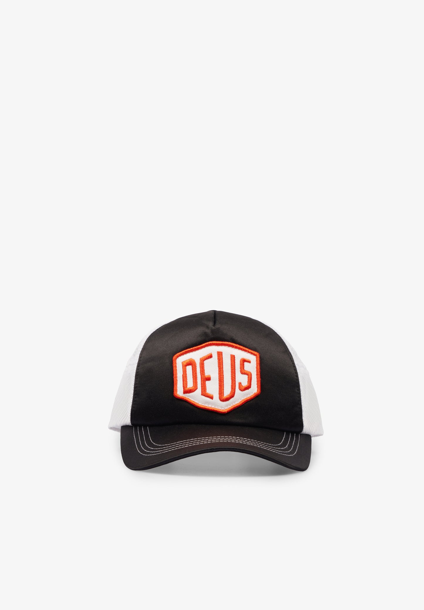 DEUS EX MACHINA | SHIELD LUXX TRUCKER