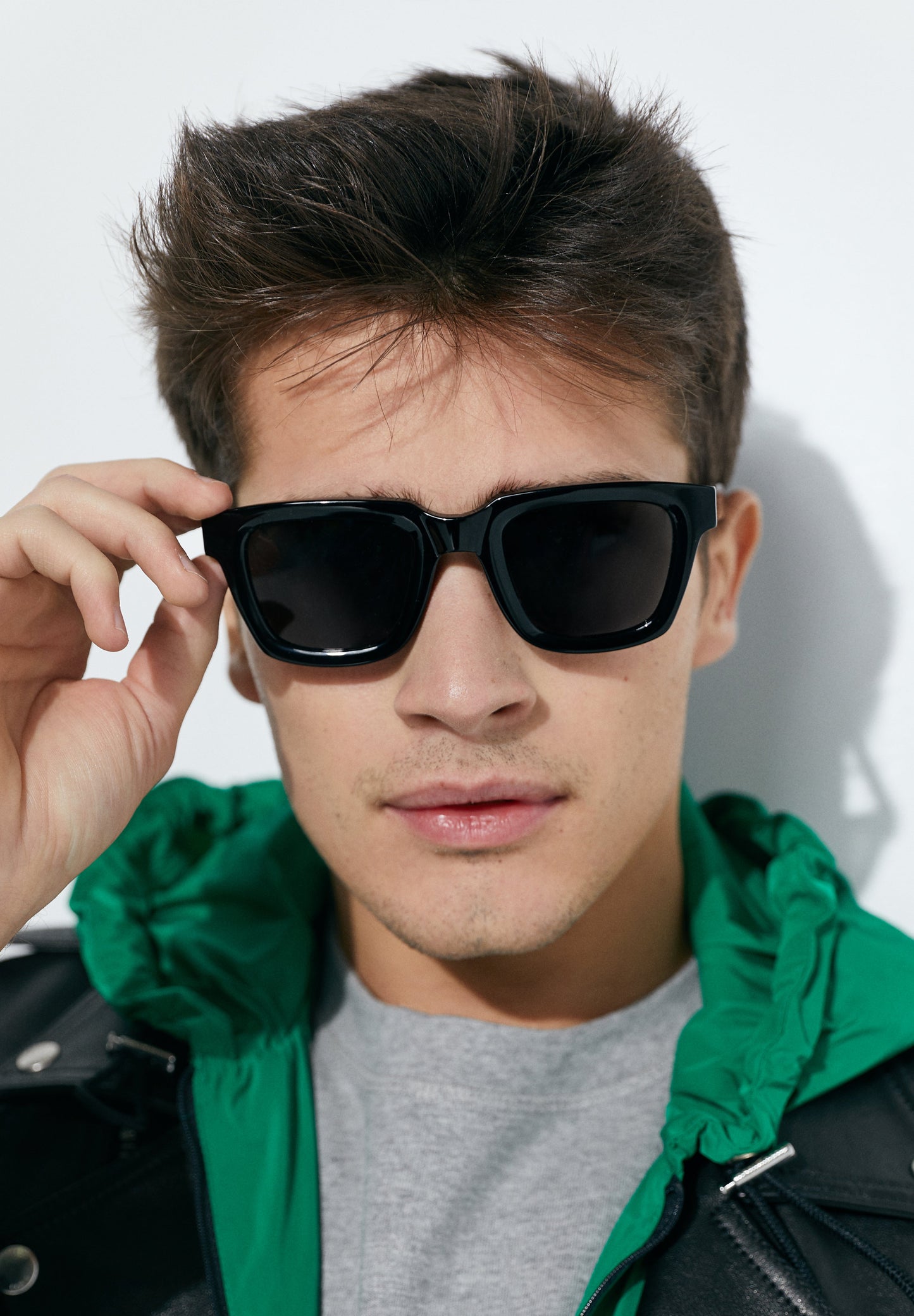 HAWKERS | ONE UPTOWN - POLARIZED BLACK