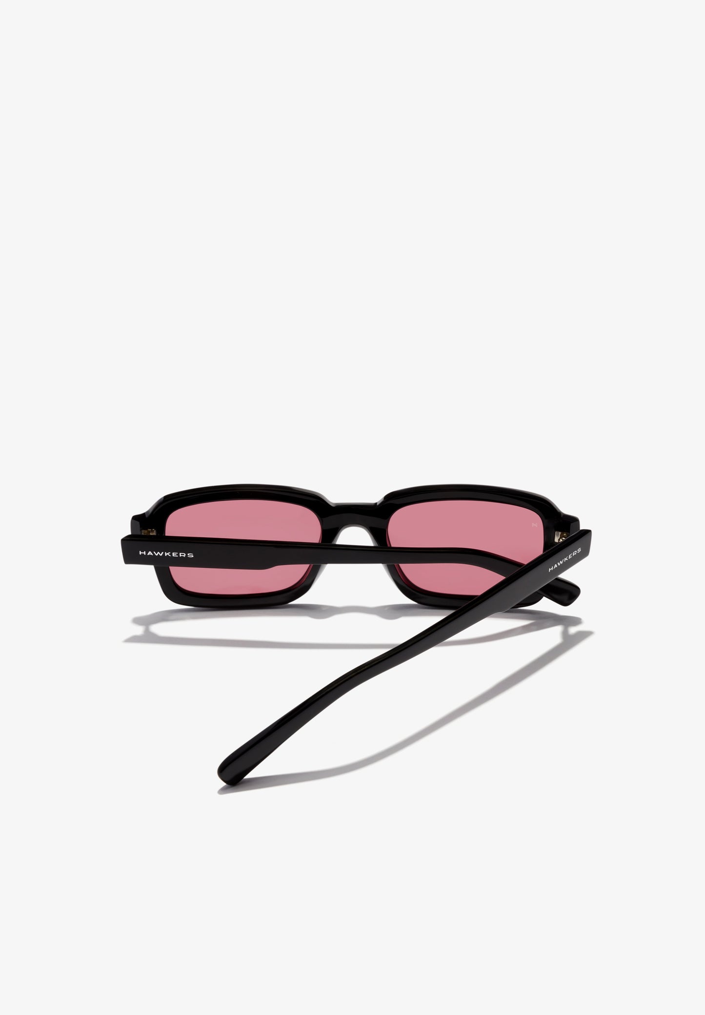 HAWKERS | POINT - BLACK CHERRY
