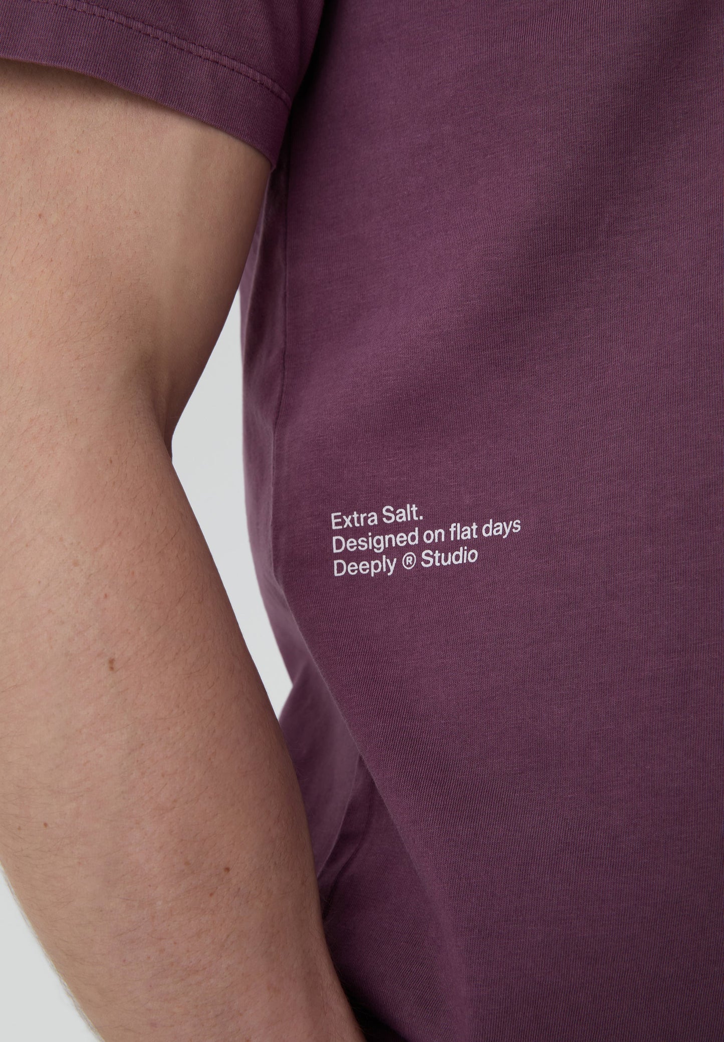 DEEPLY | EXTRA TEE