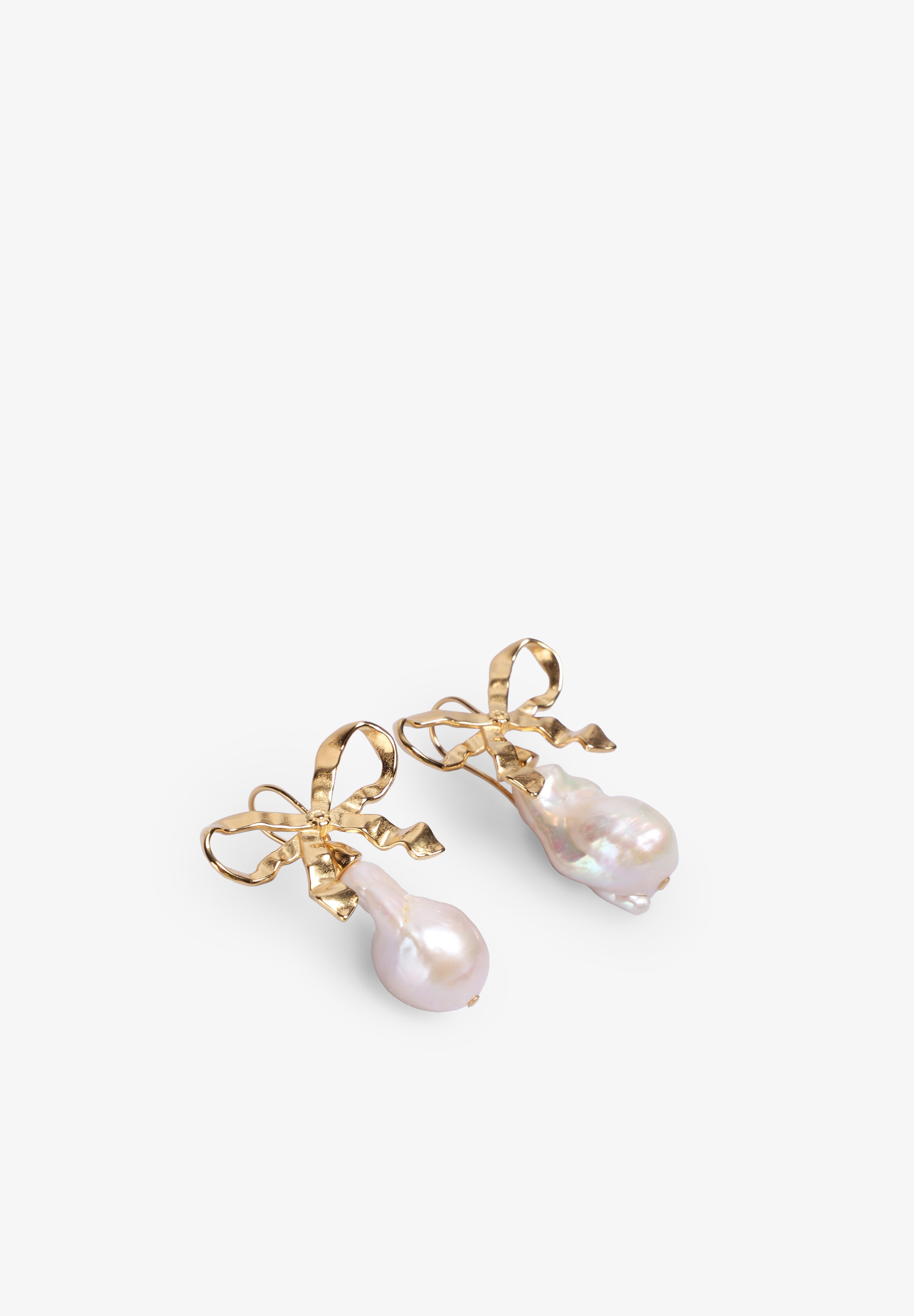 ALHAJA CULT STORE | Flavia Pearl Earrings