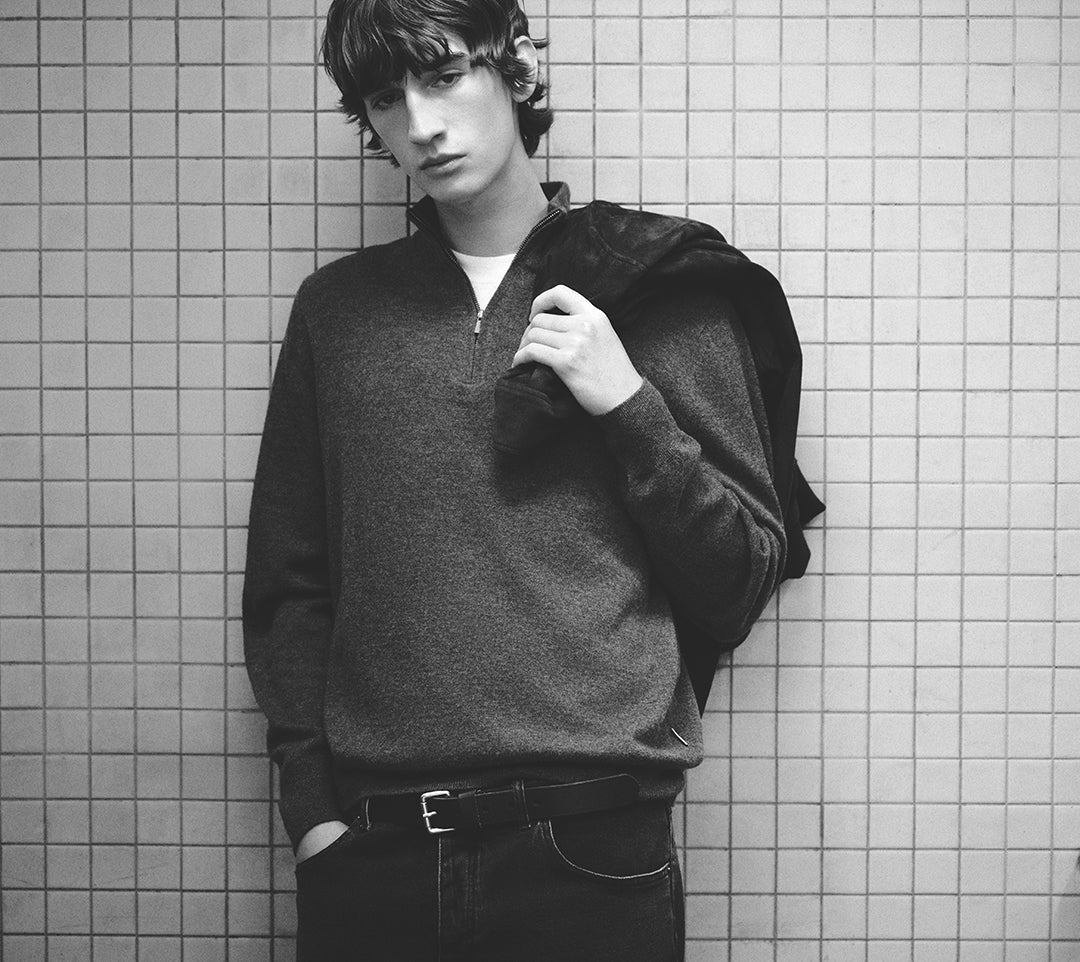 SWEATER DE LÃ COM ZIP E SKULL