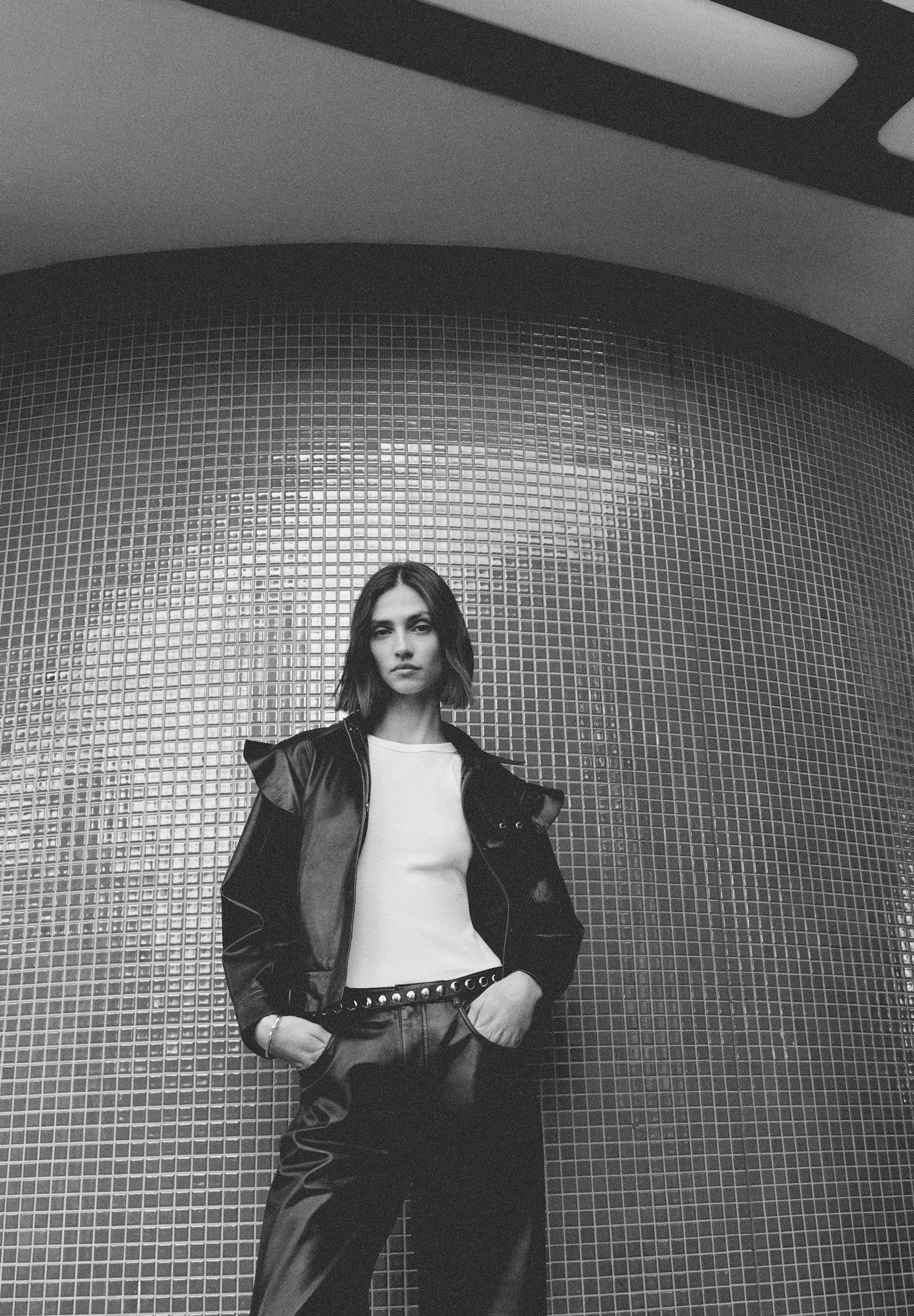 CALÇAS PELE DIREITAS