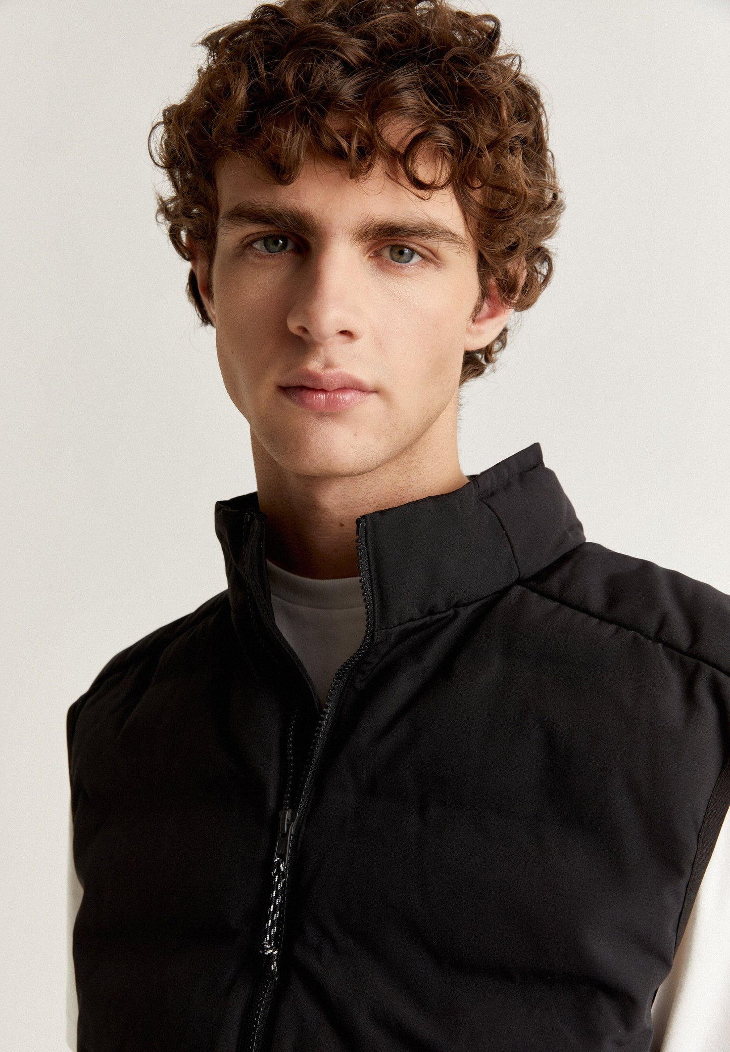 DEEPLY | FOAM PUFFER VEST