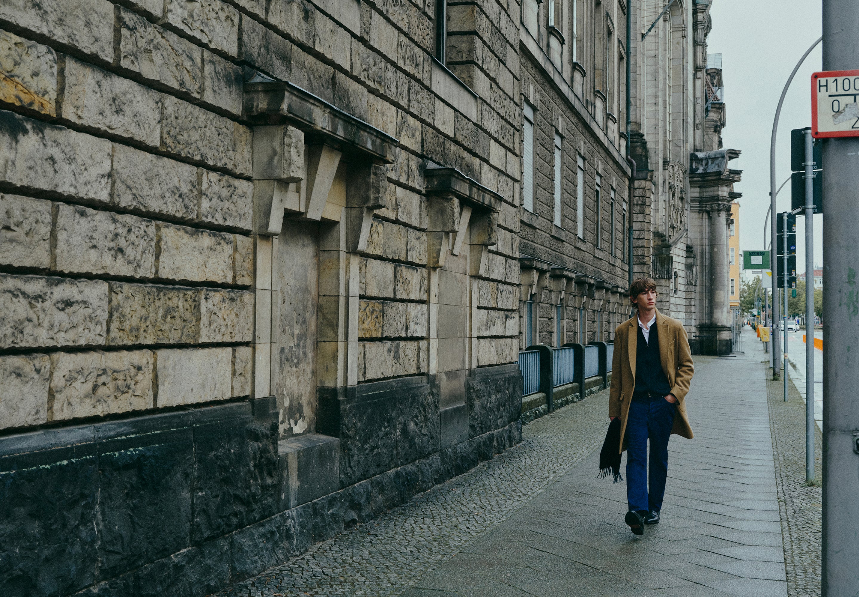 des_021125_berlin_campaign_h_02