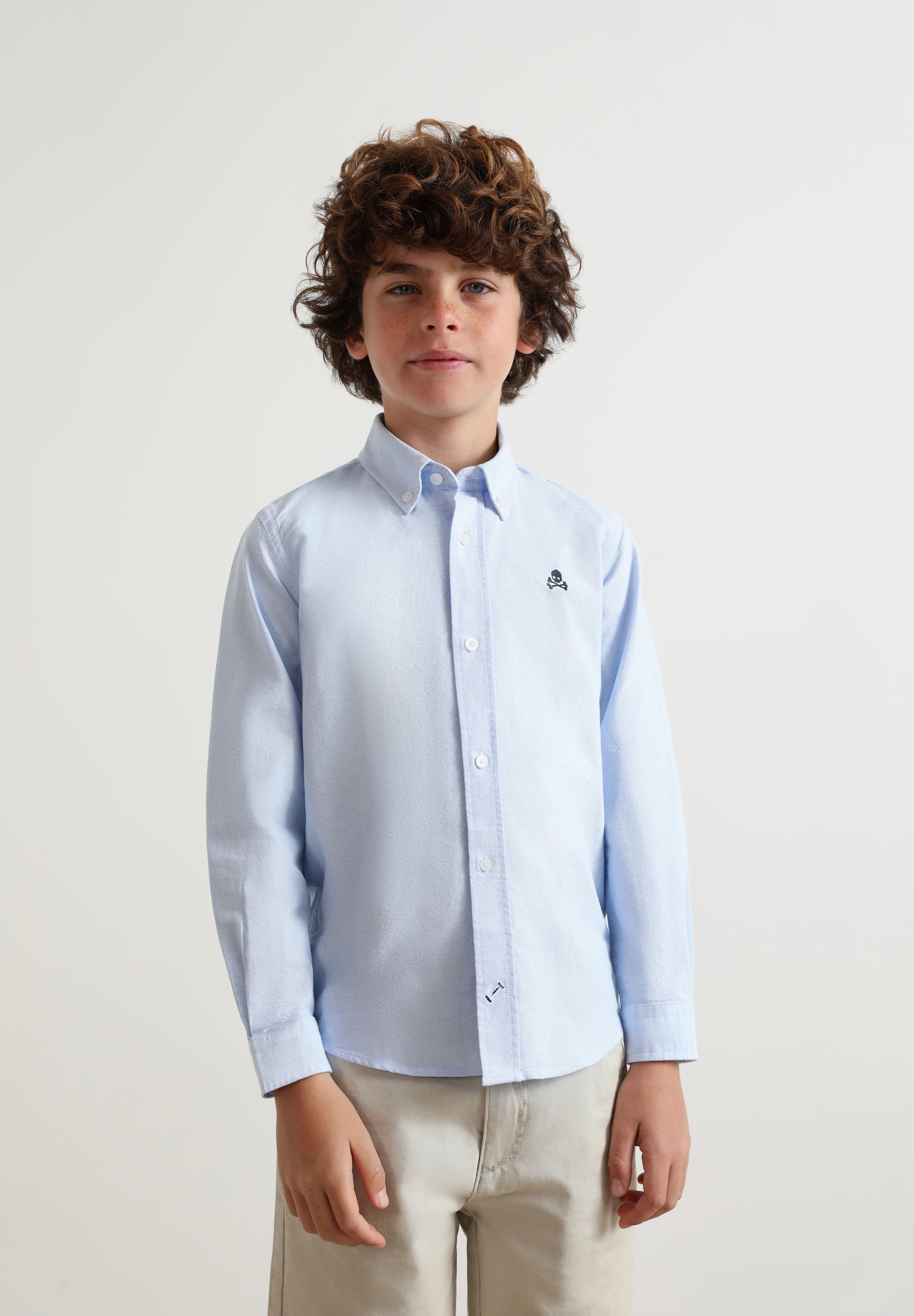 CAMISA OXFORD COLARINHO BOTÕES