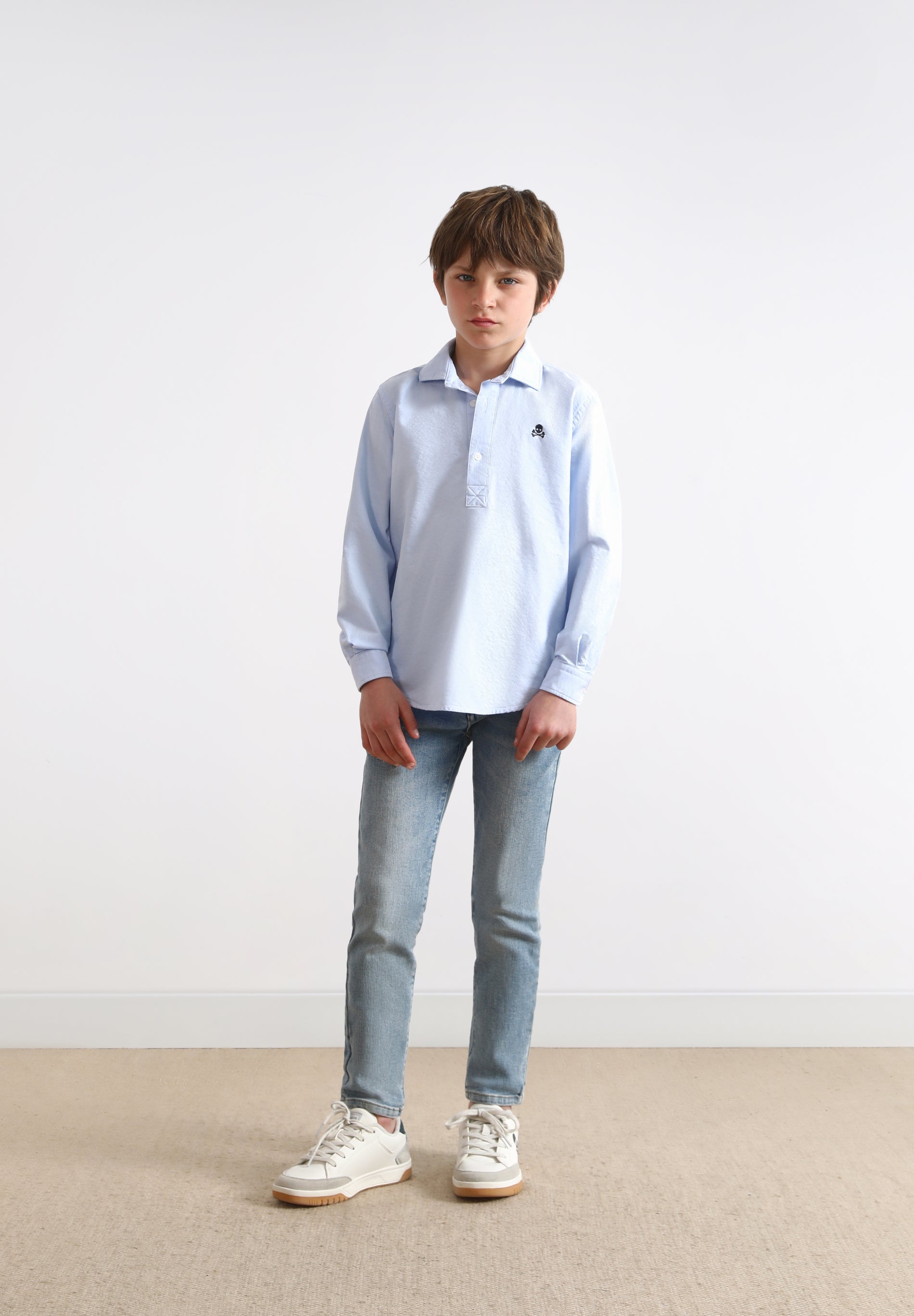 CAMISETA OXFORD CAVEIRA CONTRASTE
