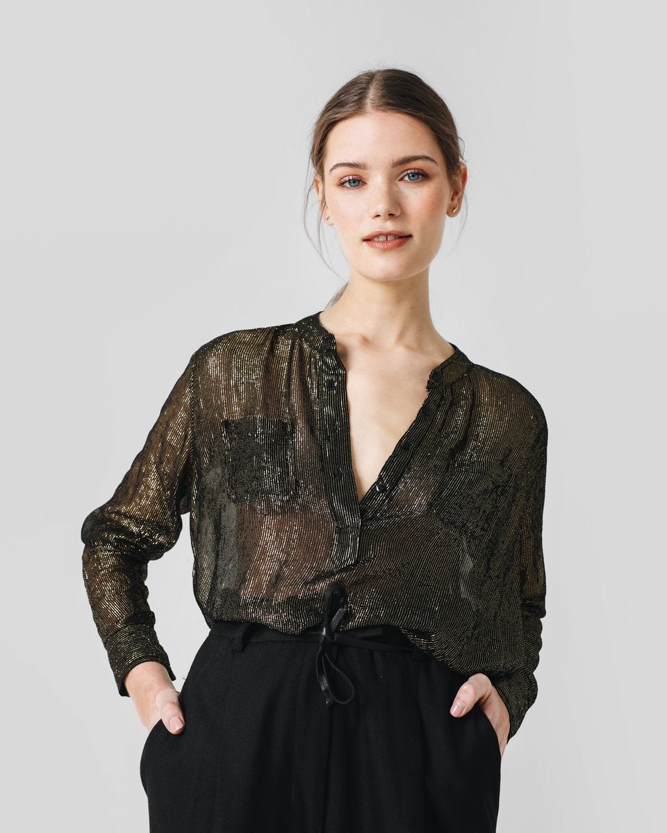 BLUSA LUREX CUELLO MAO NEGRO