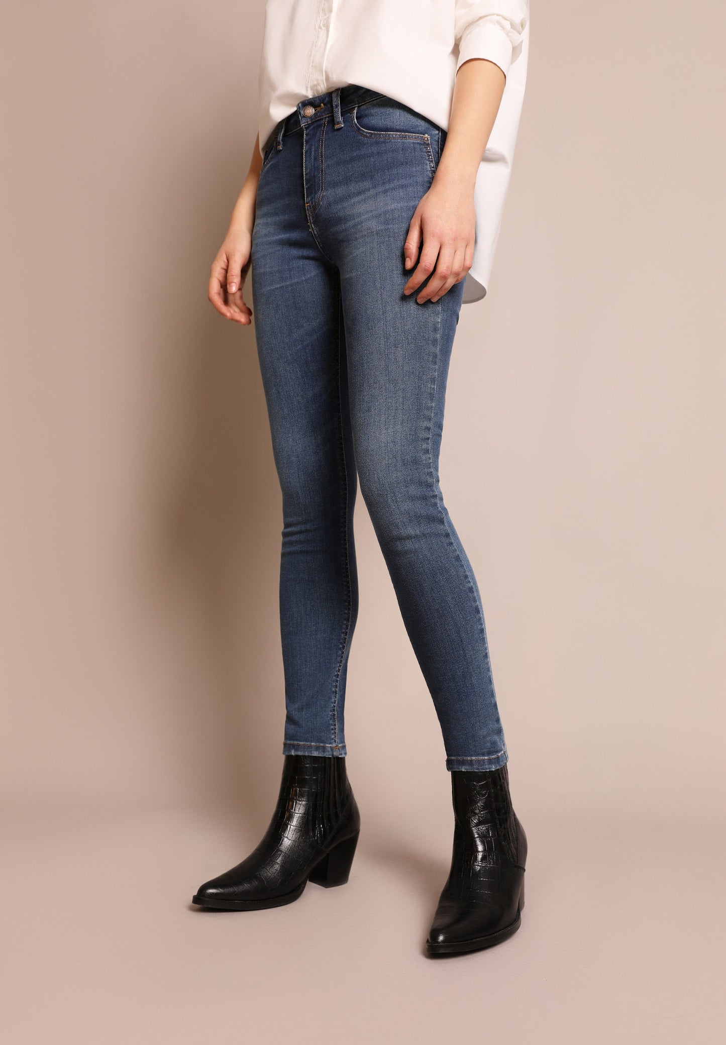 JEANS CIGARRO TACHAS