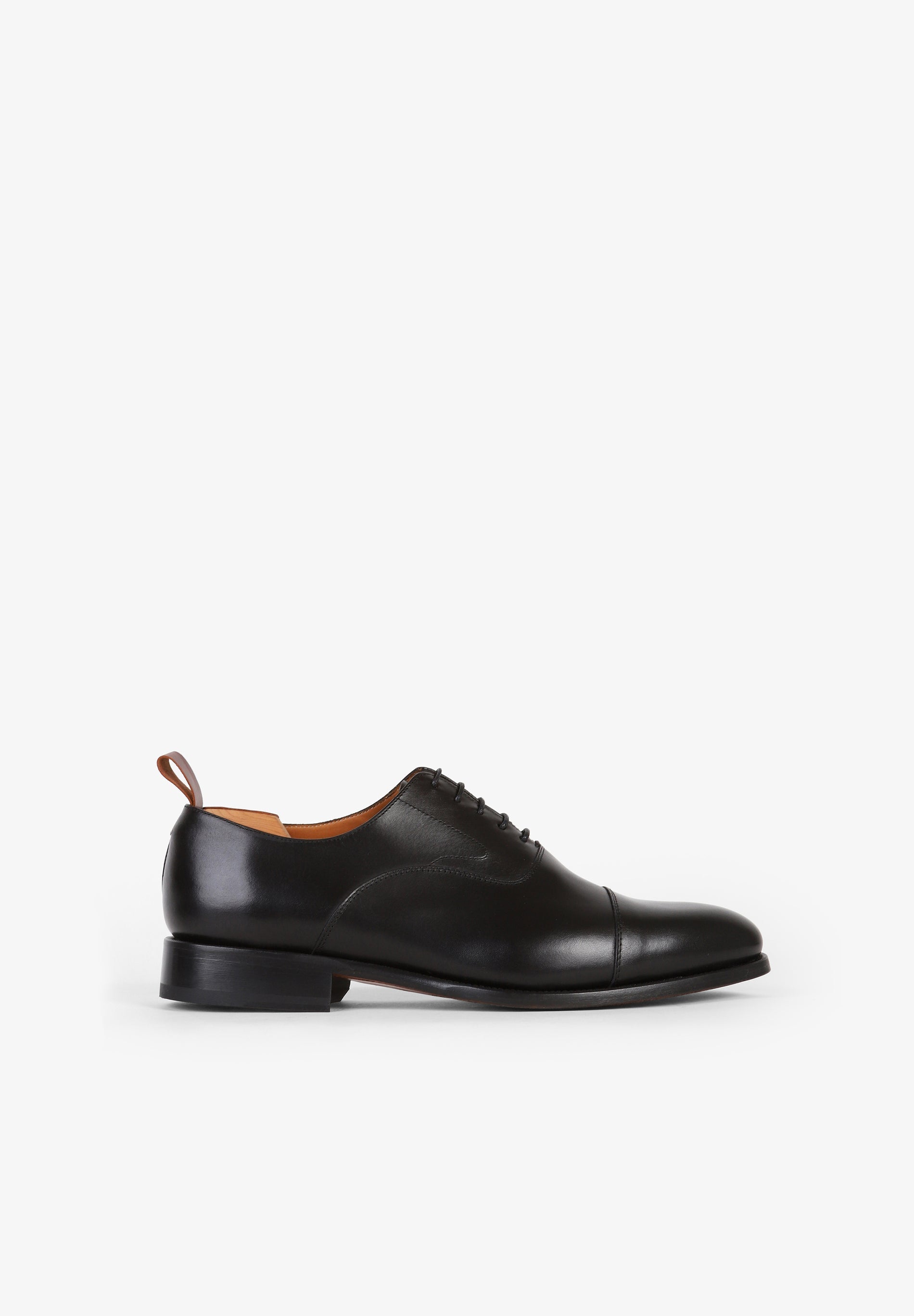 SAPATOS OXFORD DE VESTIR EM PELE