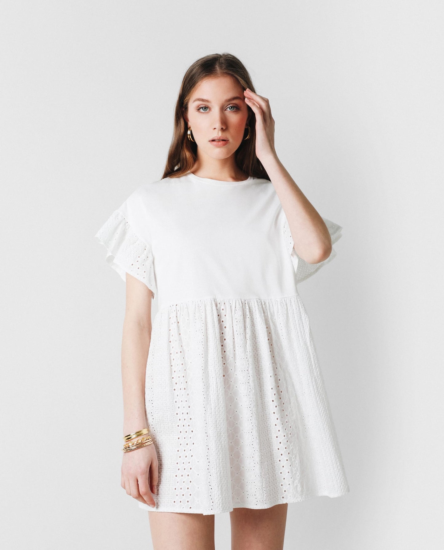 MINI VESTIDO COM BORDADO INGLÊS