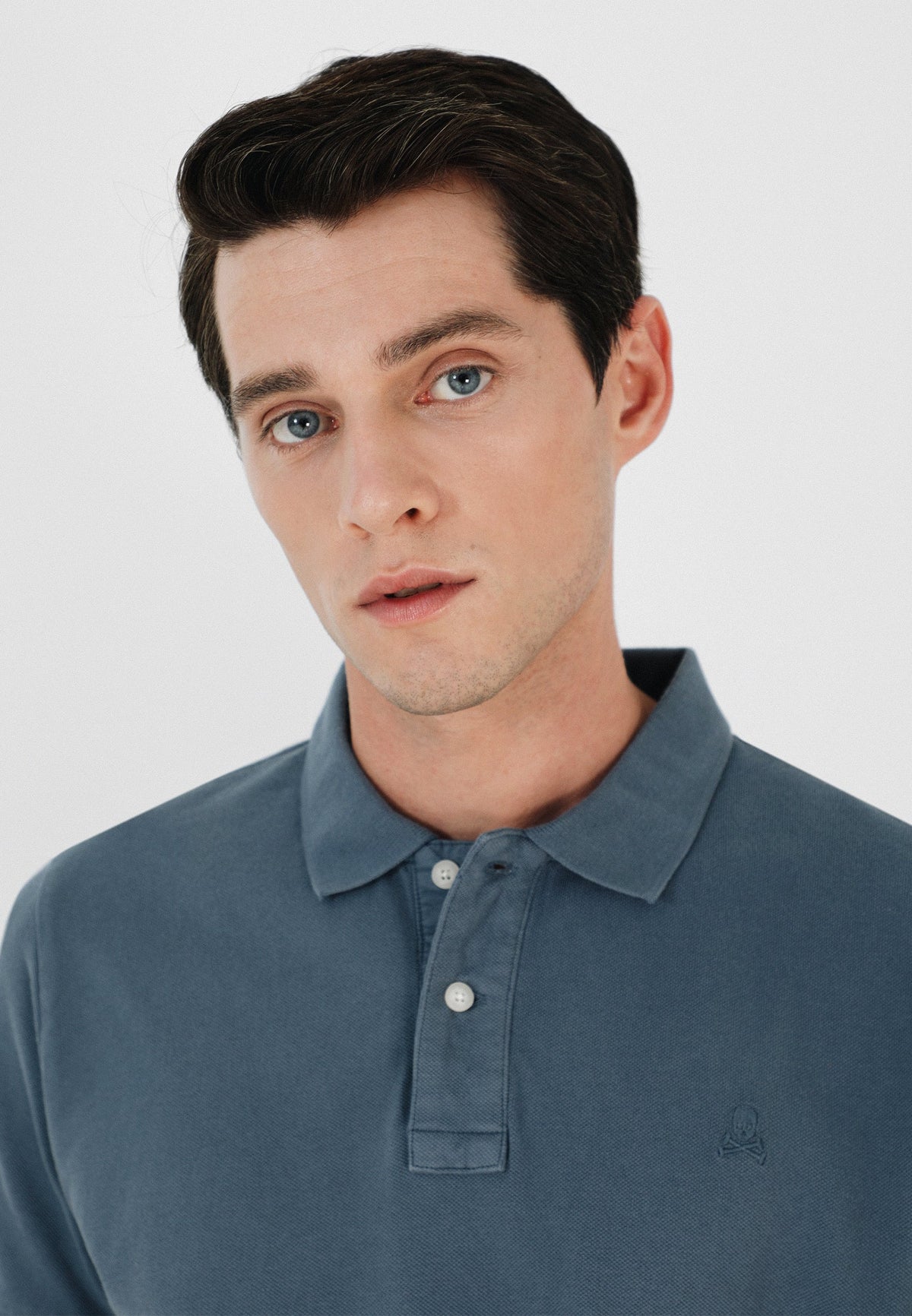 CAMISA POLO BÁSICA LOGÓTIPO