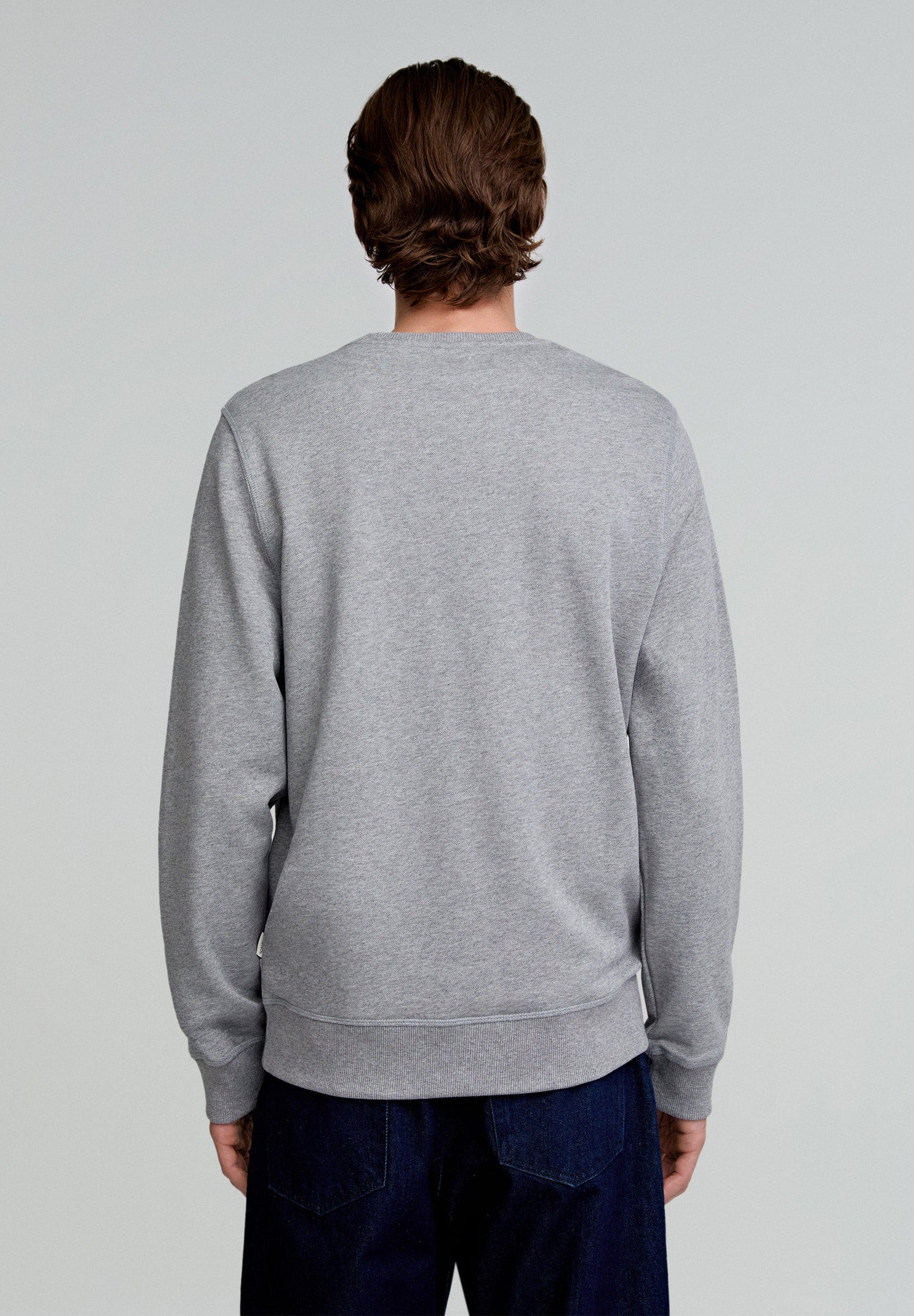 SUDADERA BÁSICA BORDADA CONTRASTE - Scalpers