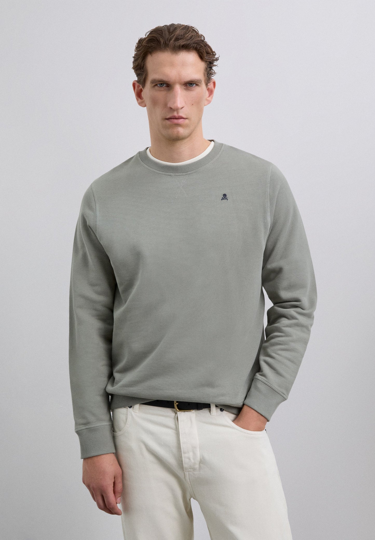 SWEATSHIRT BÁSICA COM SKULL