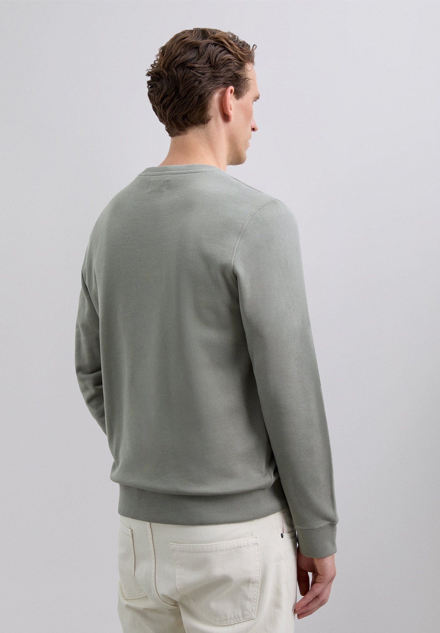 SUDADERA BÁSICA BORDADA CONTRASTE - Scalpers