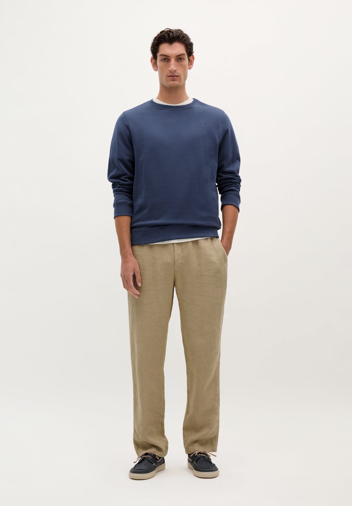 SWEATSHIRT BÁSICA COM SKULL