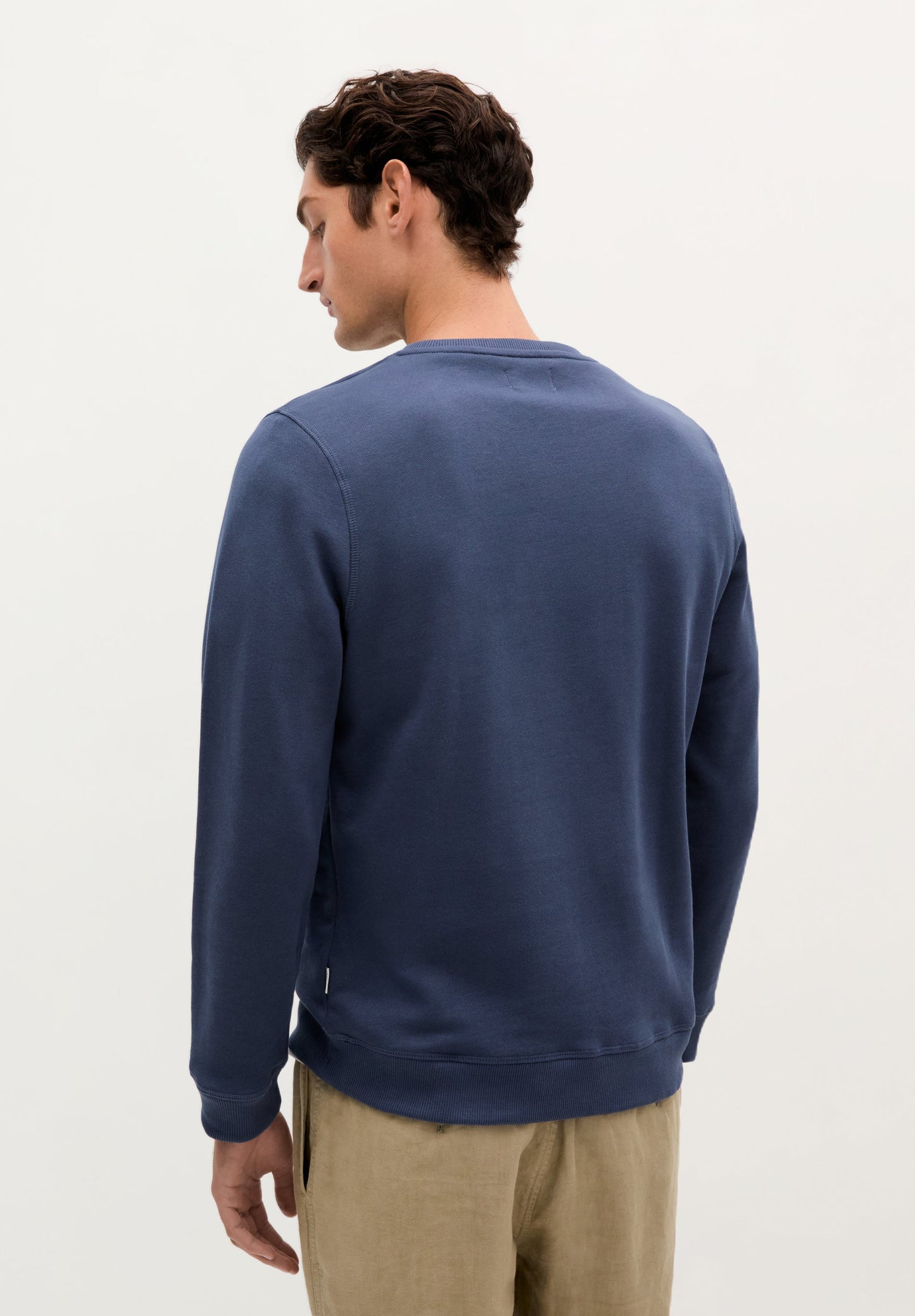 SWEATSHIRT BÁSICA COM SKULL