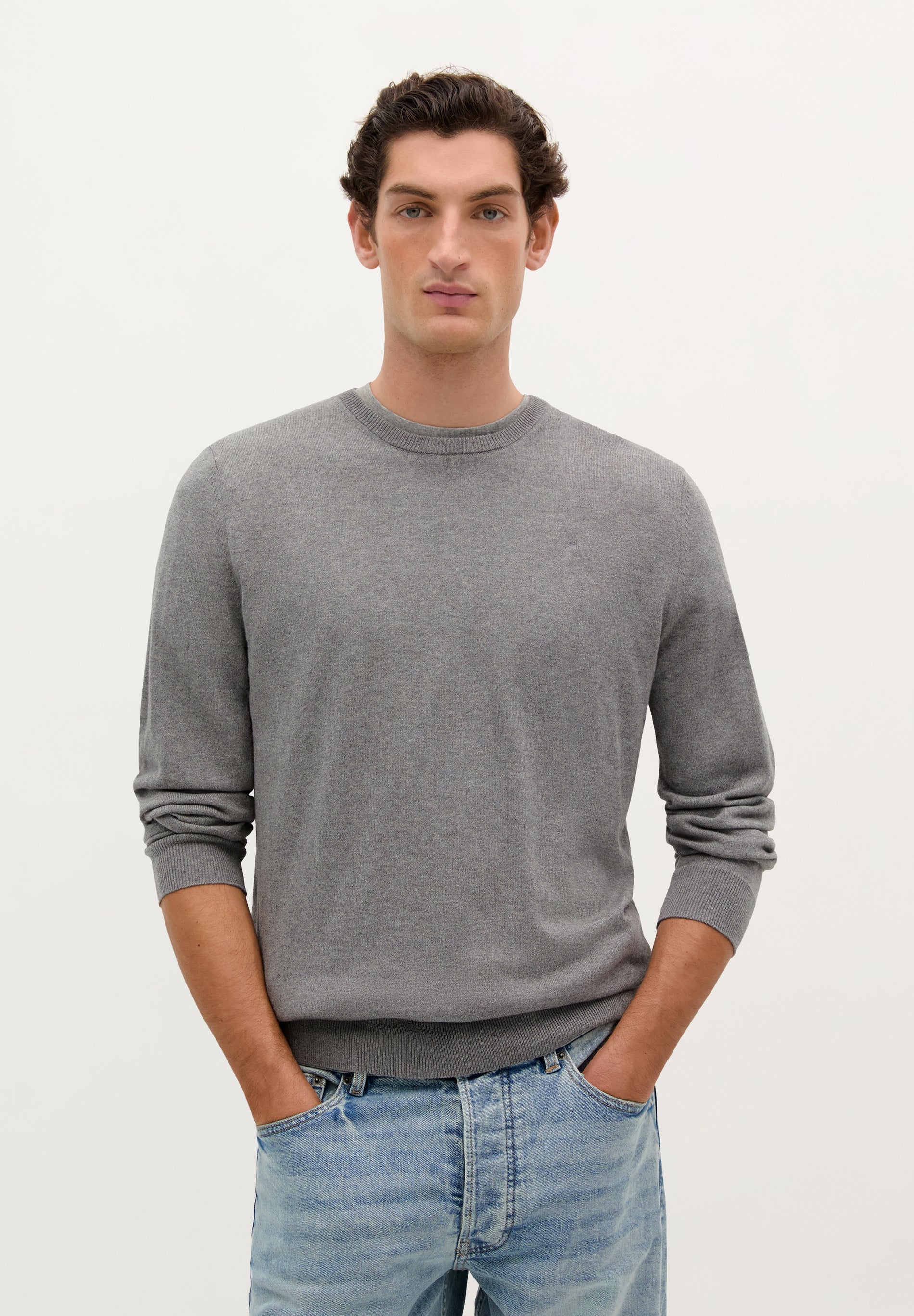 SWEATER DE GOLA REDONDA COM LOGÓTIPO