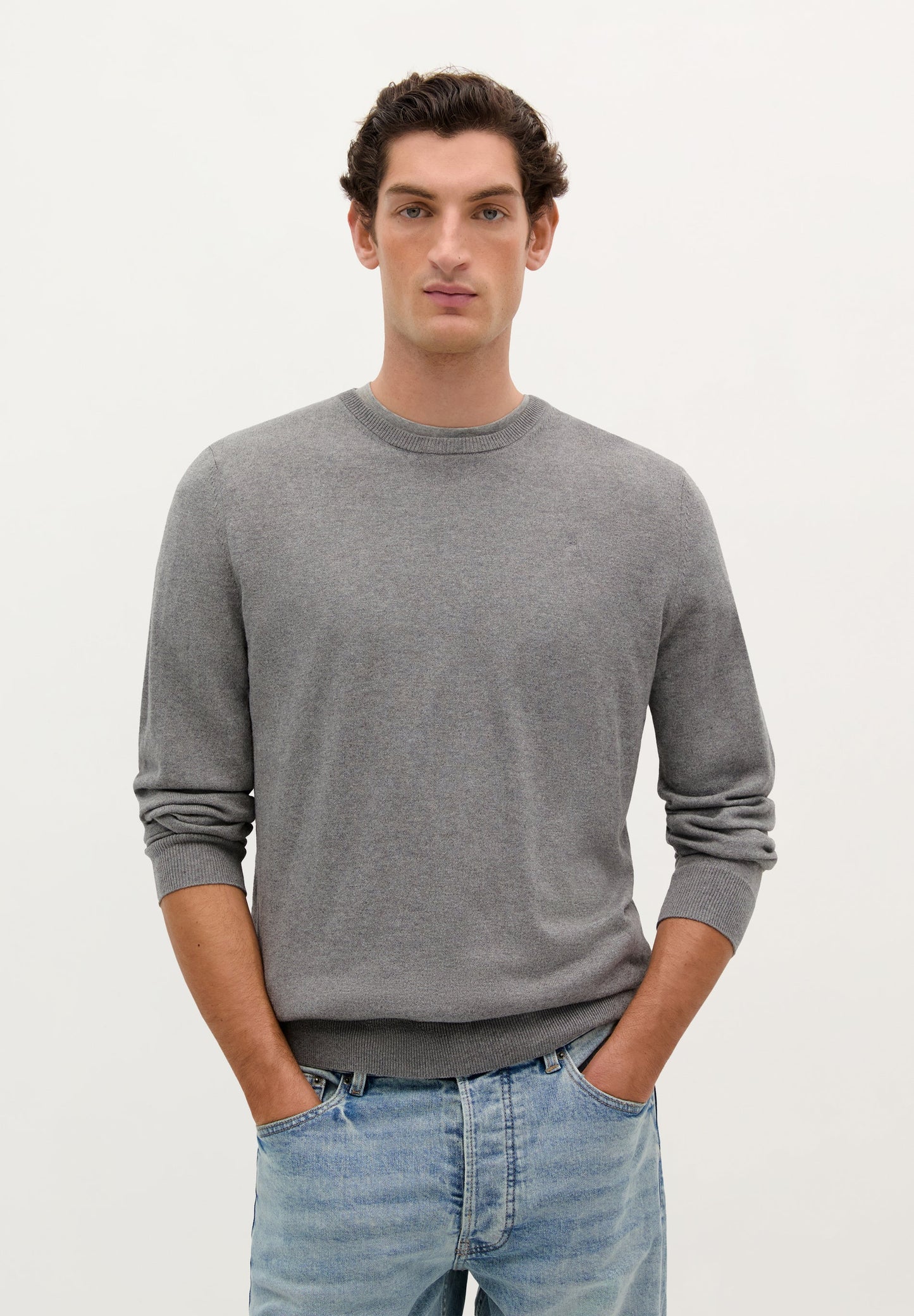 SWEATER DE GOLA REDONDA COM LOGÓTIPO