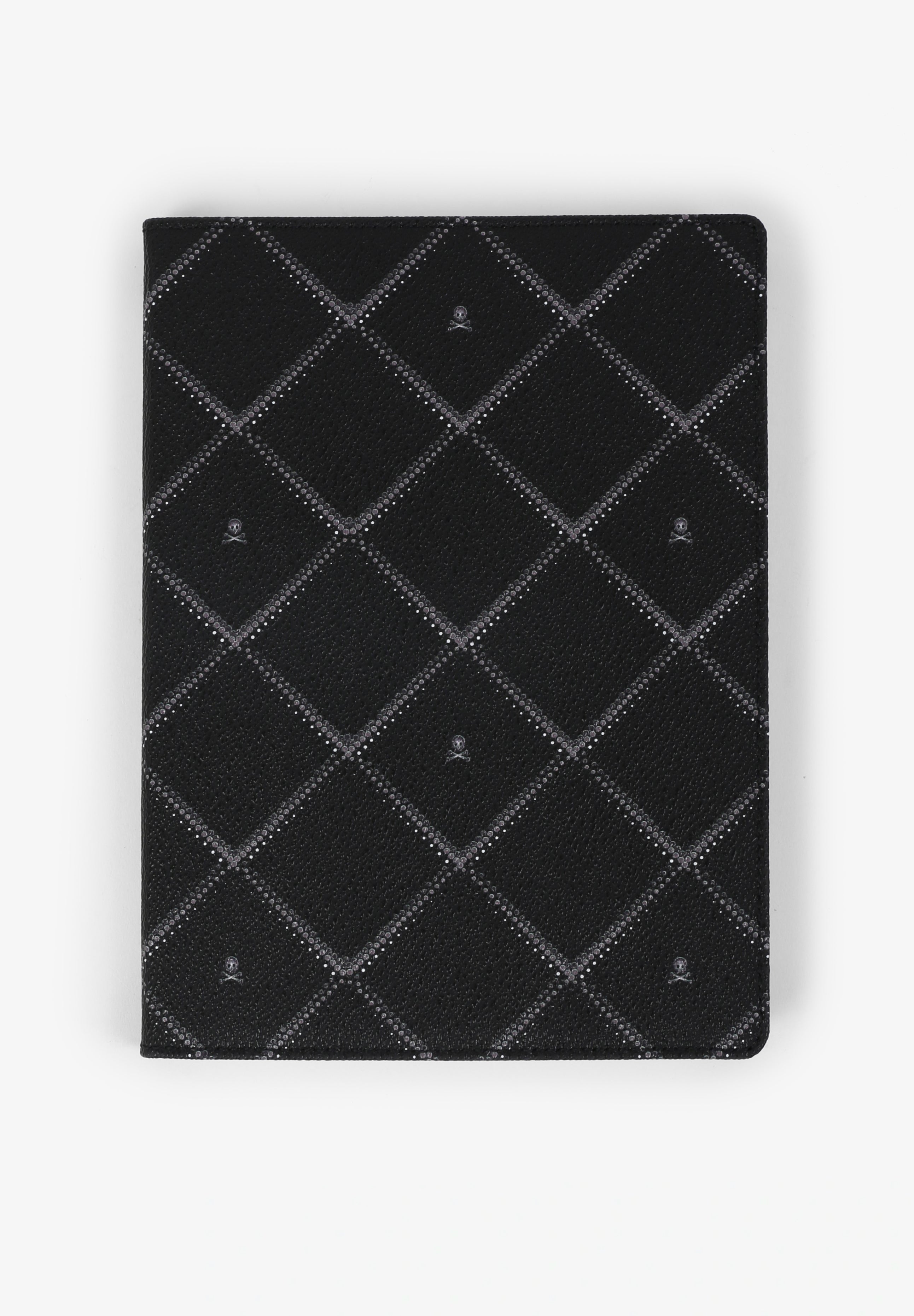 CADERNO COM LOSANGOS METALIZADOS