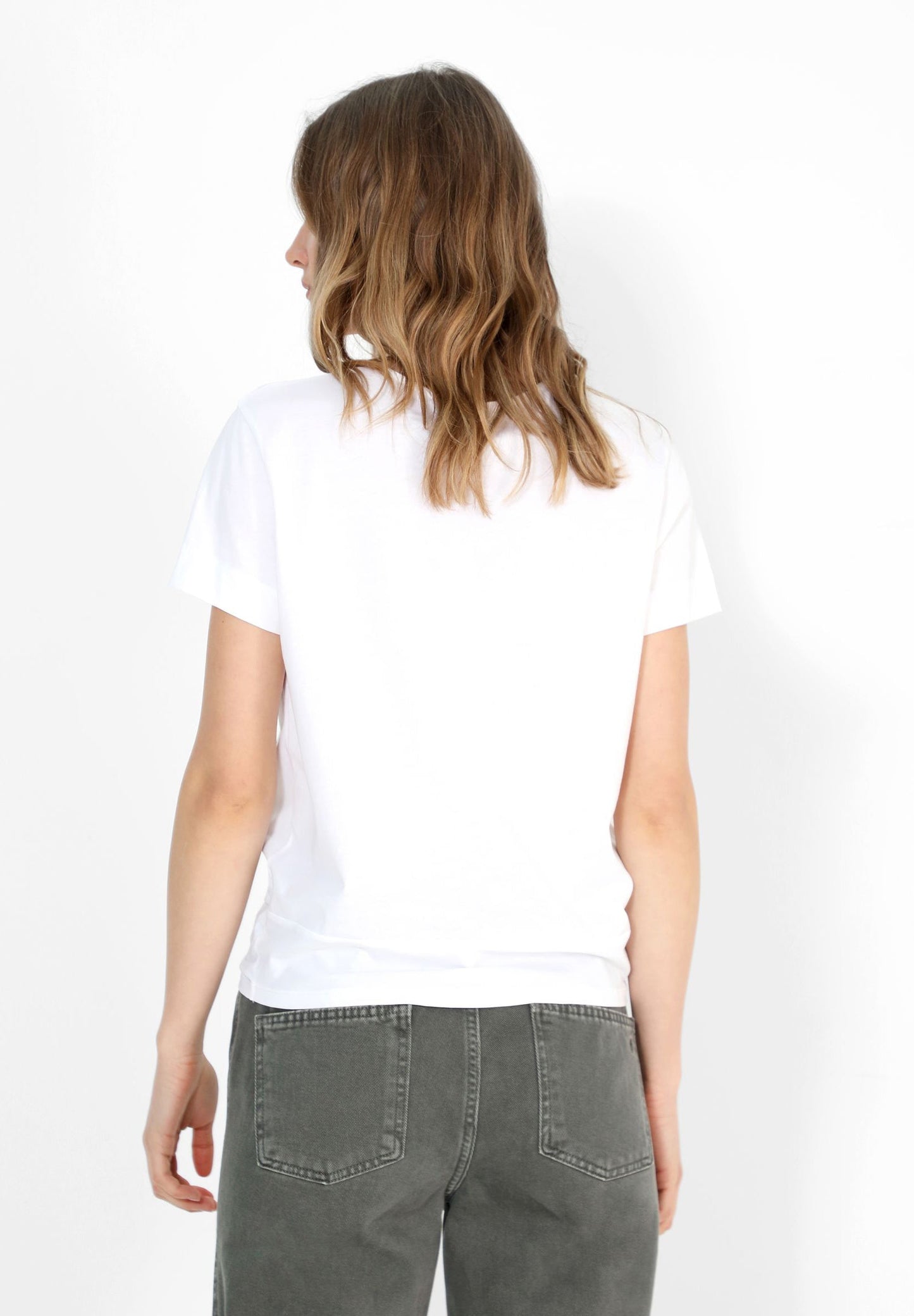 T-SHIRT COM NÓ