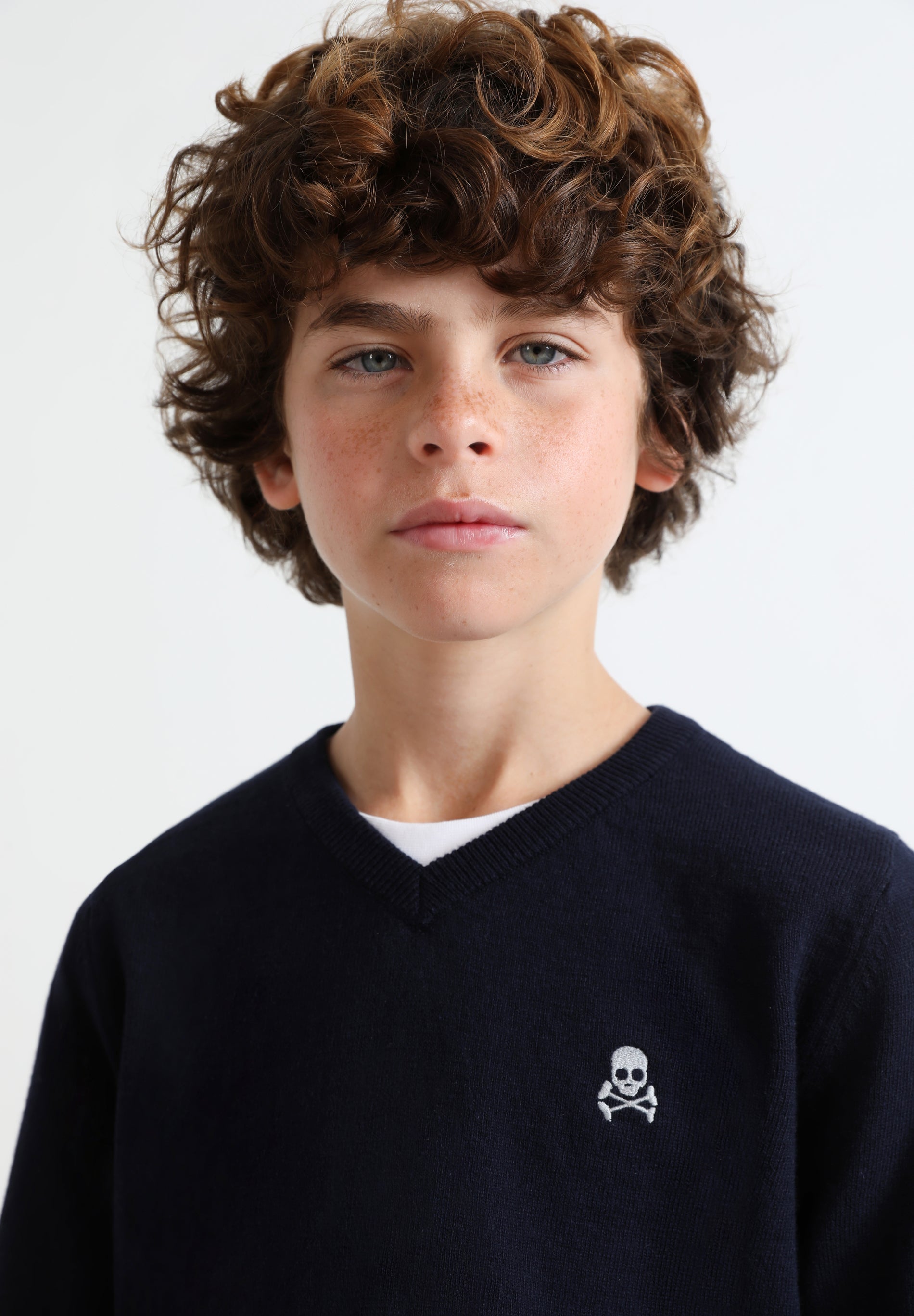 SWEATER BÁSICA BORDADA ALGODÃO