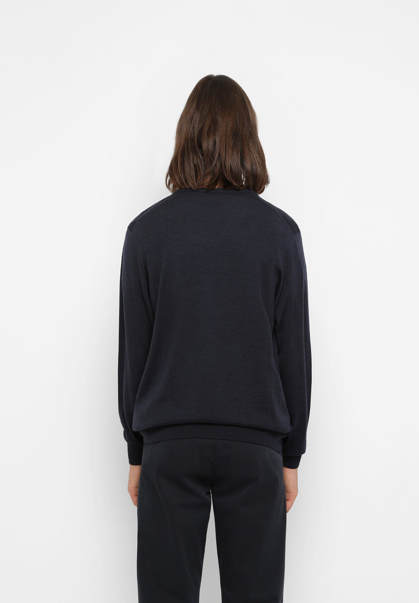 SWEATER GOLA EM BICO LÃ