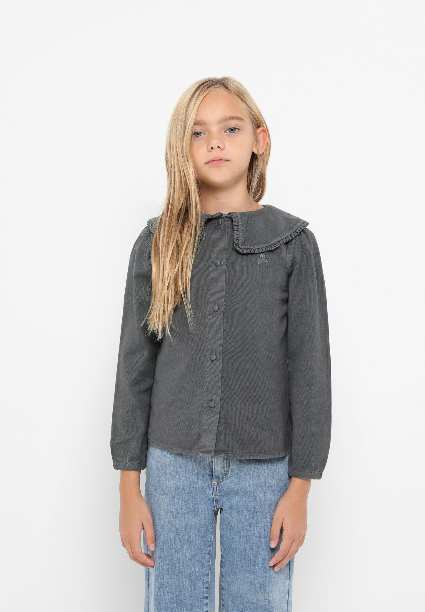 BLUSA PORMENOR GOLA