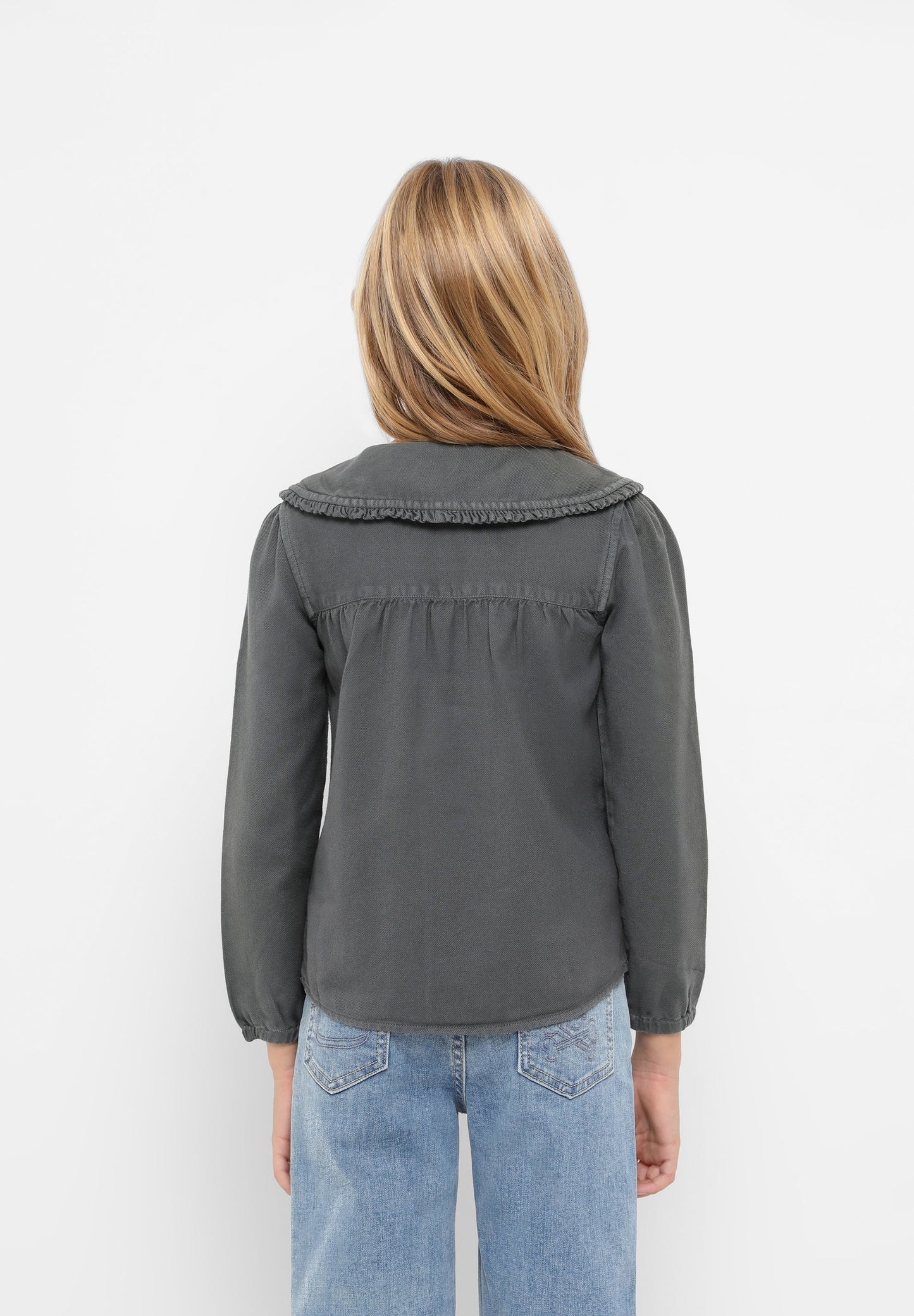 BLUSA PORMENOR GOLA