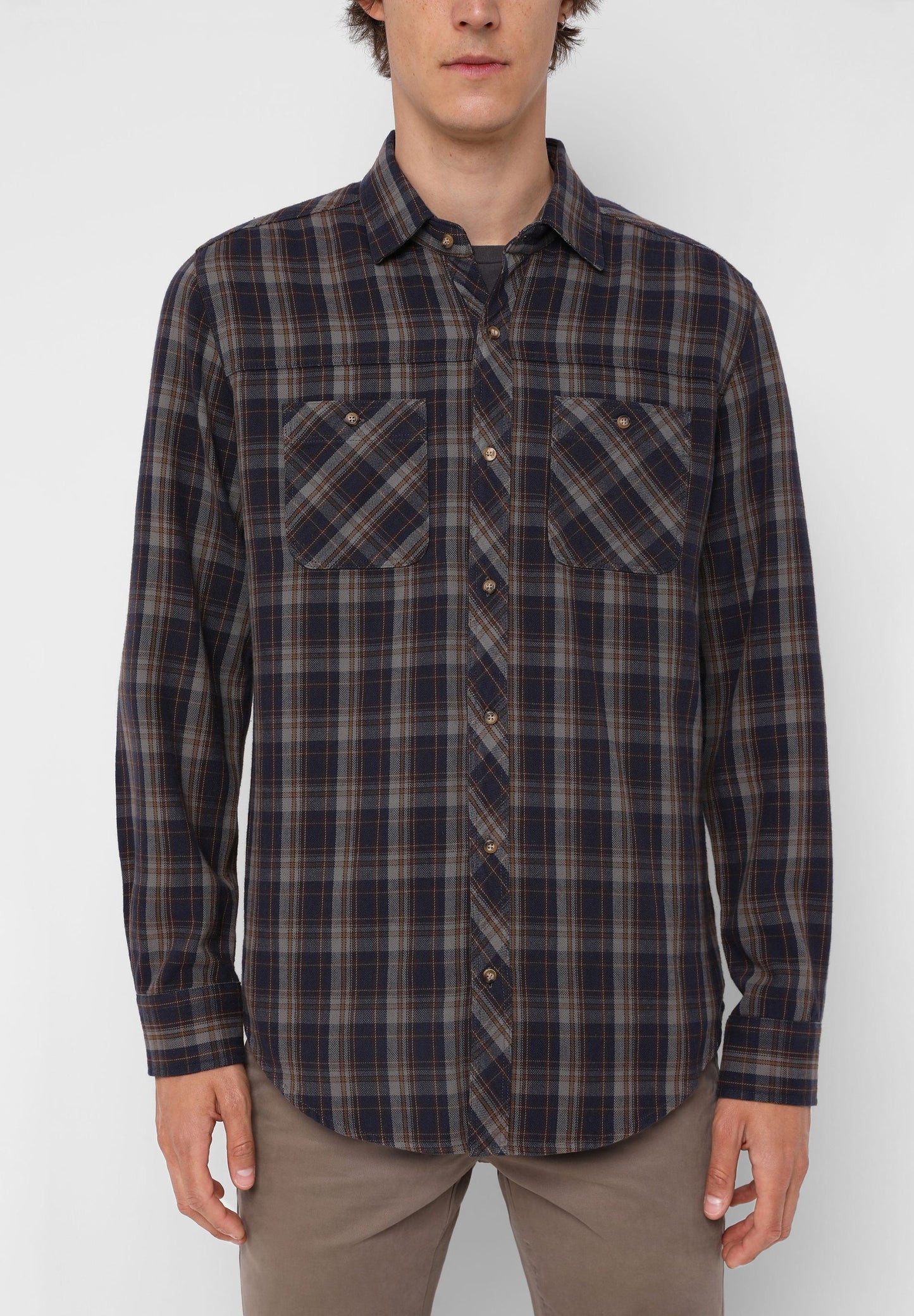 CAMISA DE QUADRADOS EM FLANELA