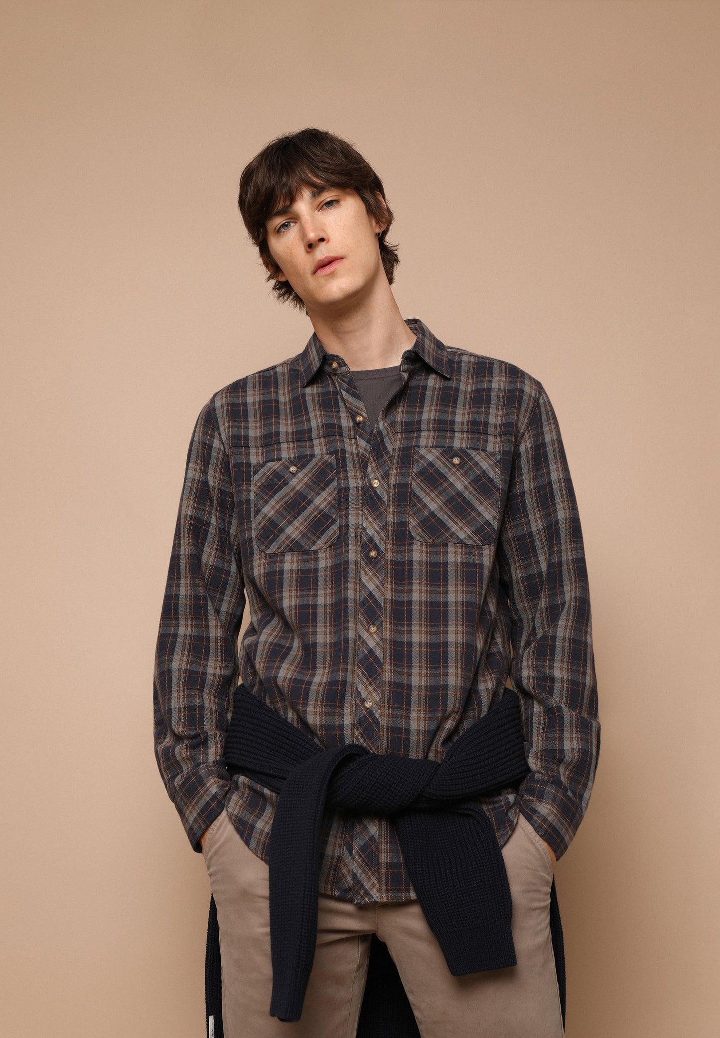 CAMISA DE QUADRADOS EM FLANELA