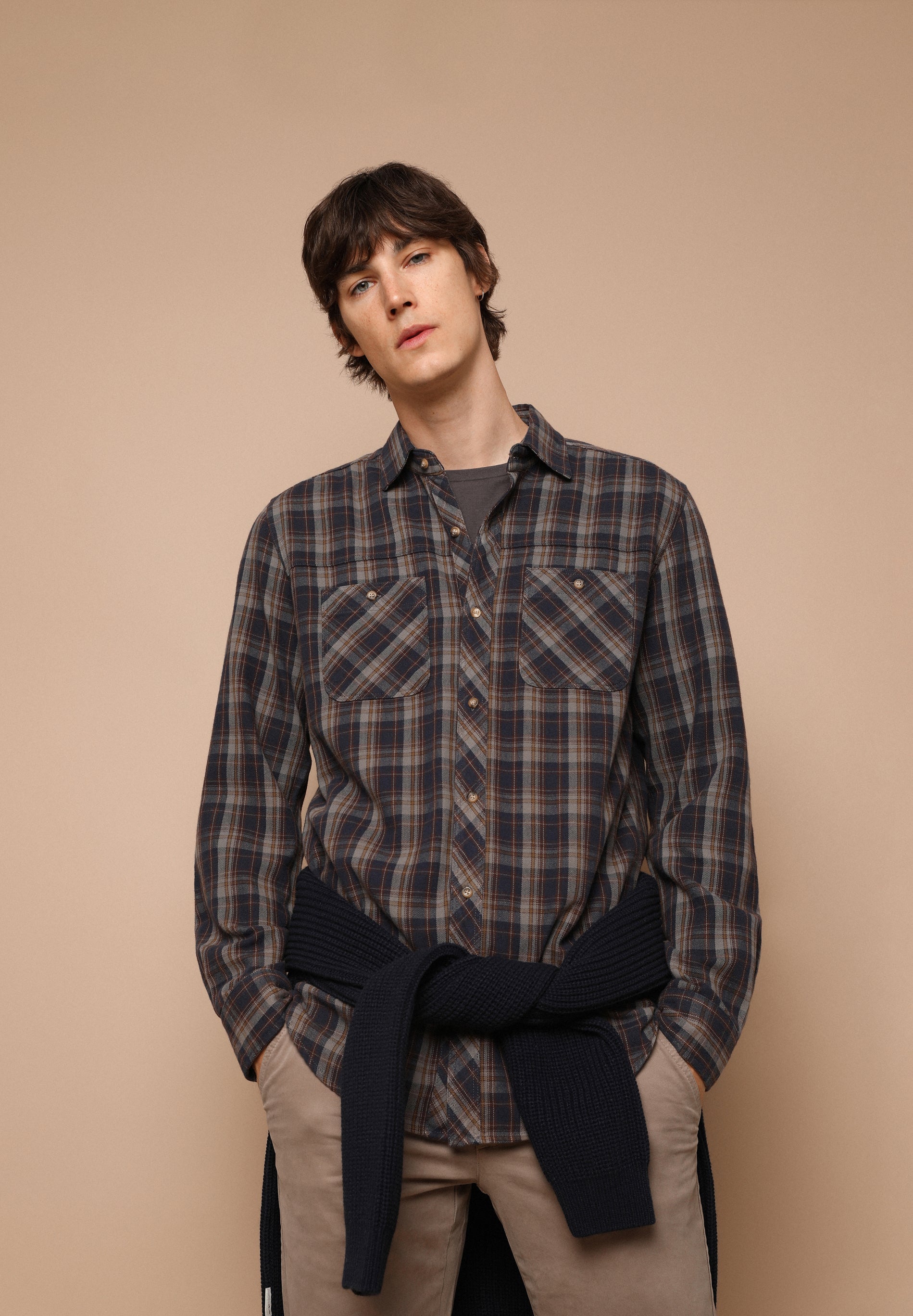 CAMISA DE QUADRADOS EM FLANELA