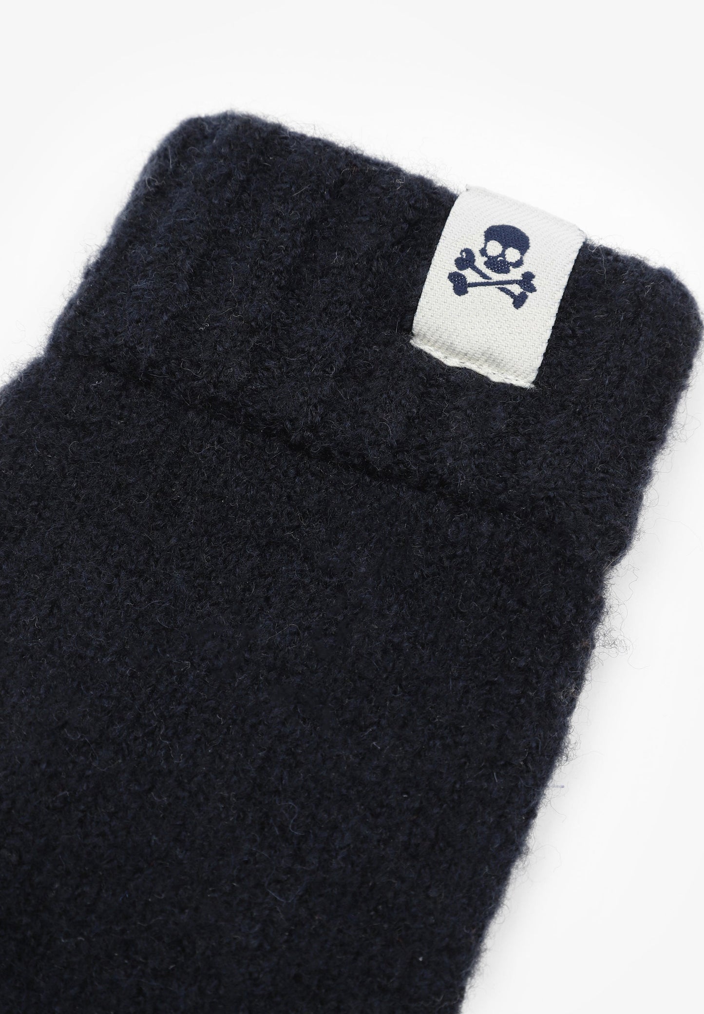 LUVAS DE MALHA COM ETIQUETA