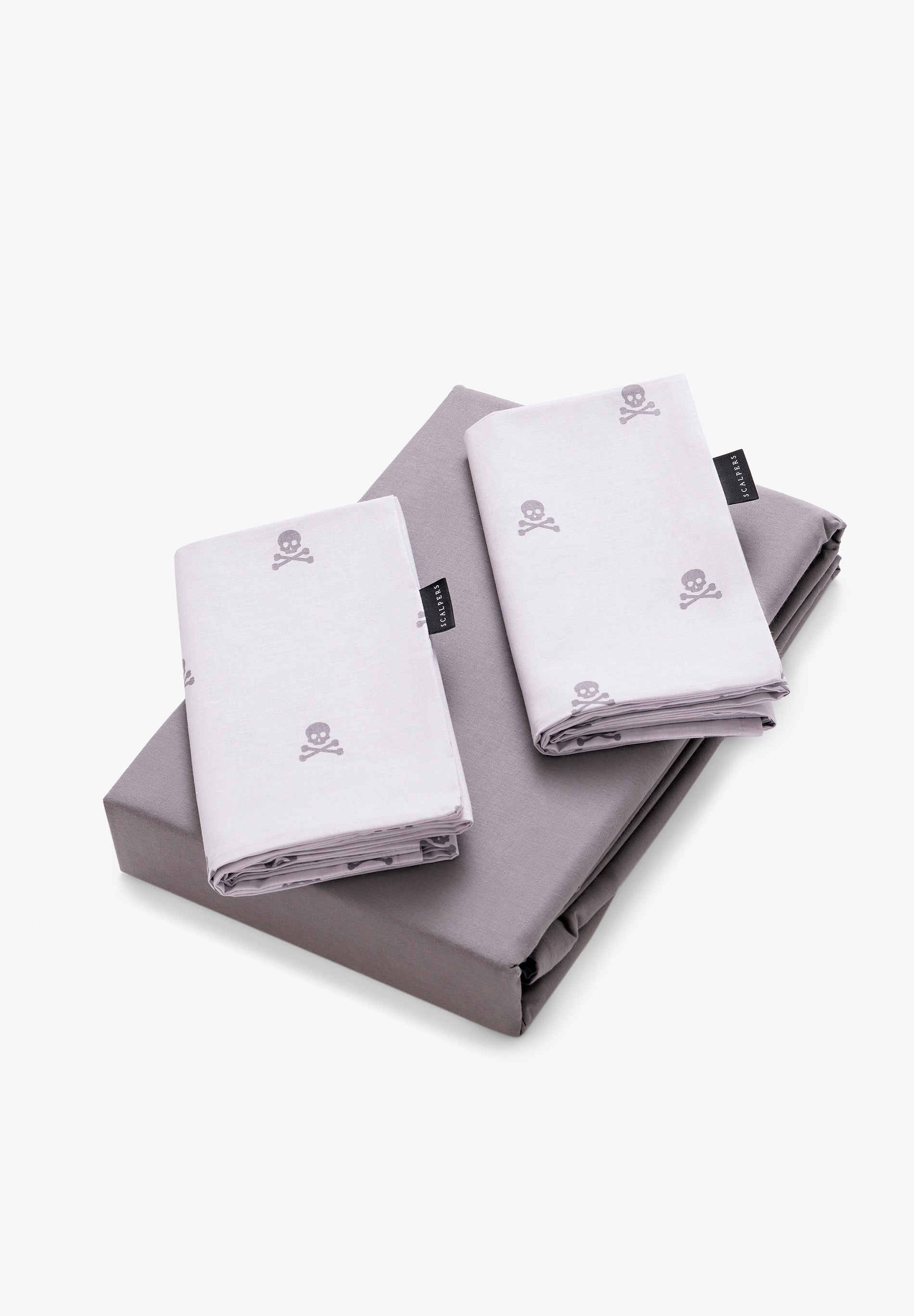 CONJUNTO DE CAPA DE EDREDÃO E ALMOFADAS