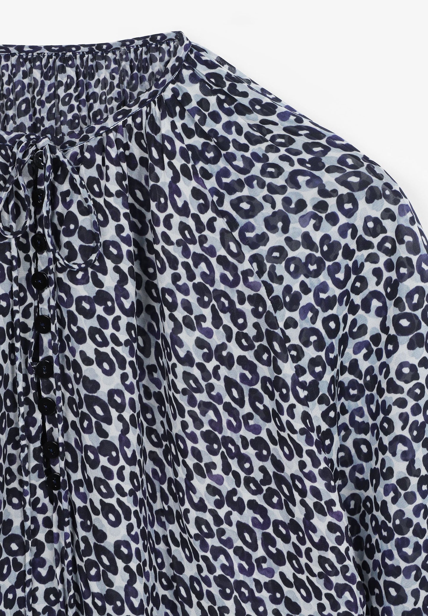 BLUSA SEMITRANSPARENTE COM ANIMAL PRINT