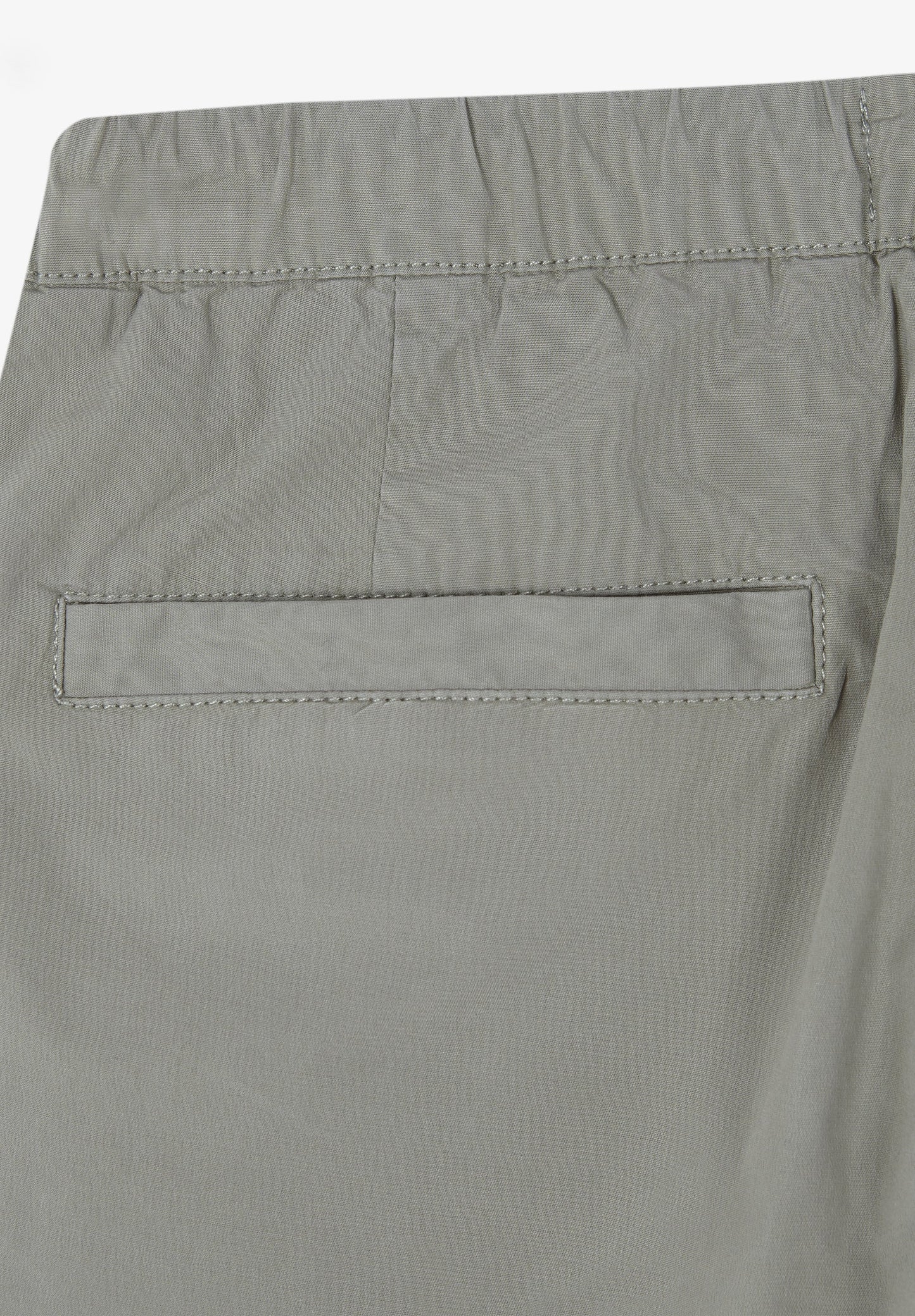 CALÇAS FECHO COM LAÇADA