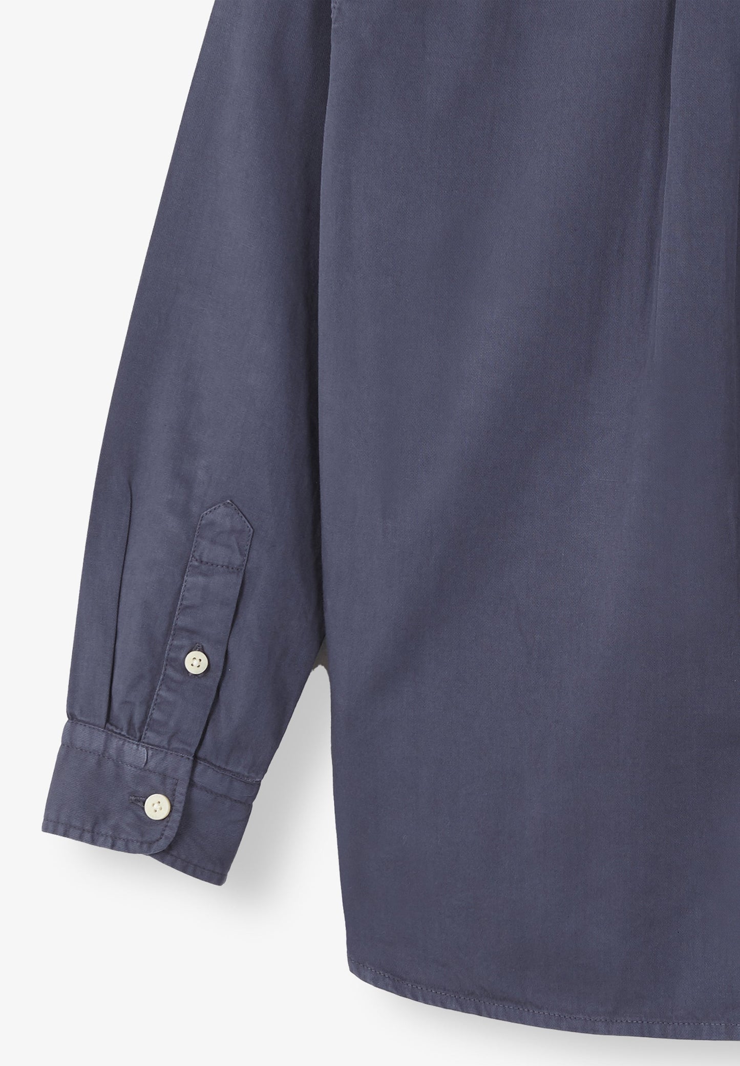 CAMISA COM LOGÓTIPO DECOTE DE BOTÕES