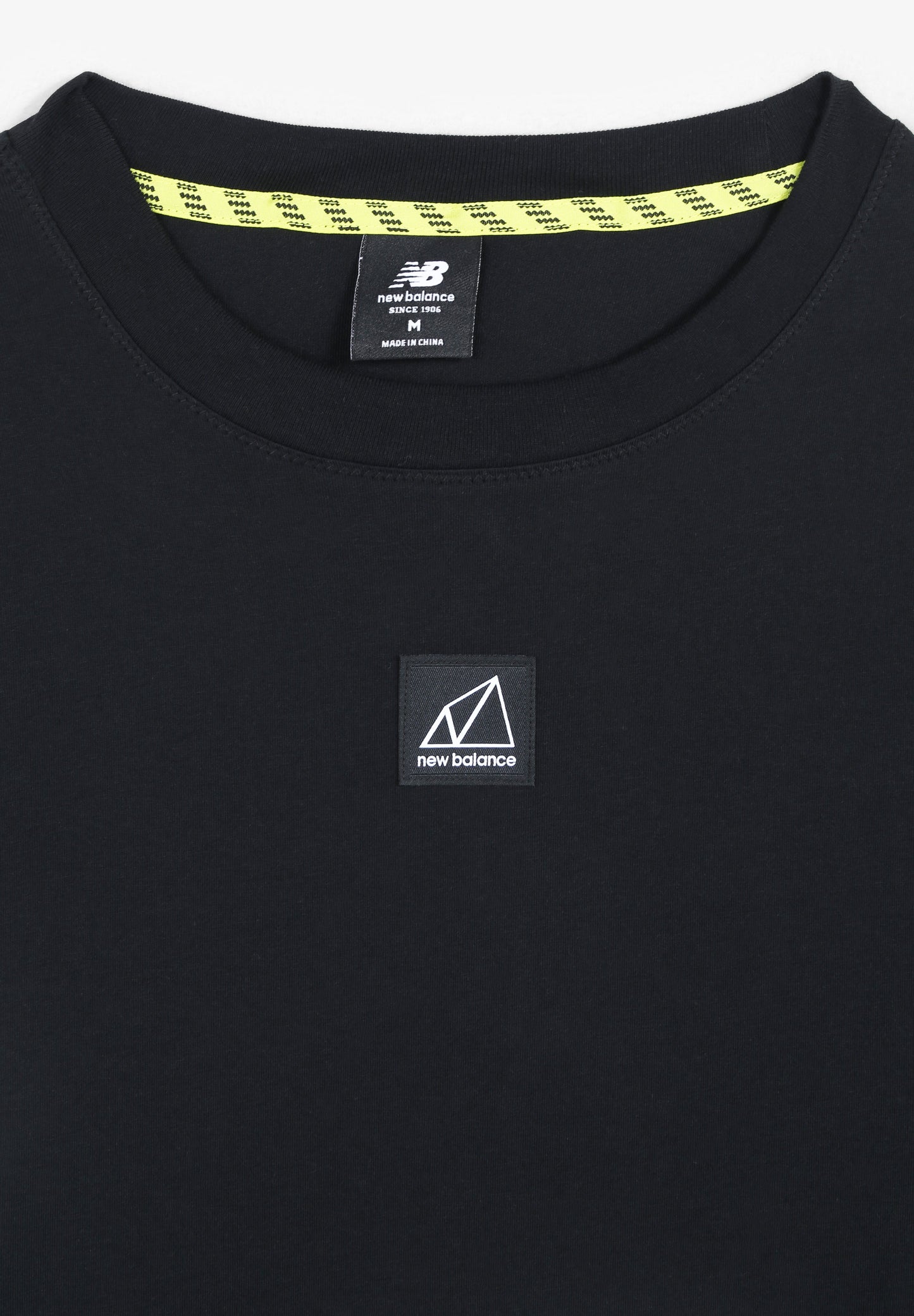 NEW BALANCE | SUDADERA ZIGZAG AJUSTE CINTURA