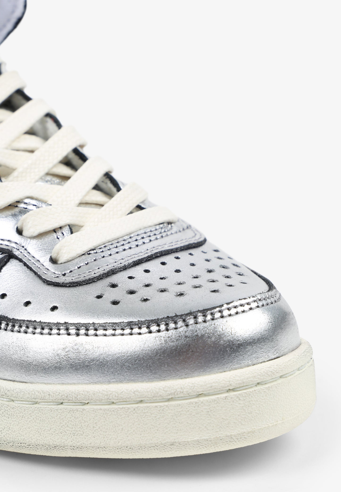 DIADORA | SNEAKERS BASKET SILVER USED