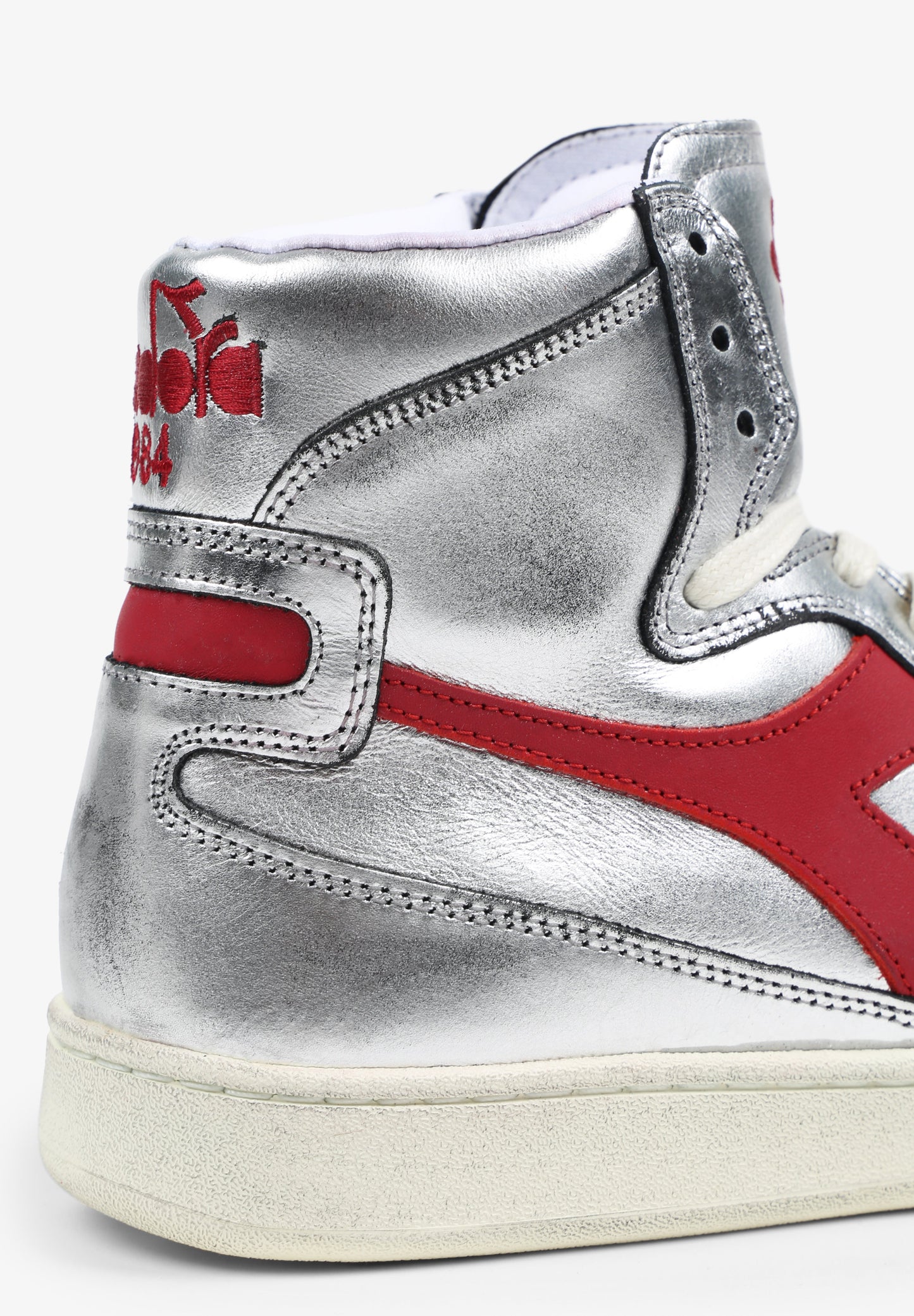 DIADORA | SNEAKERS BASKET SILVER USED