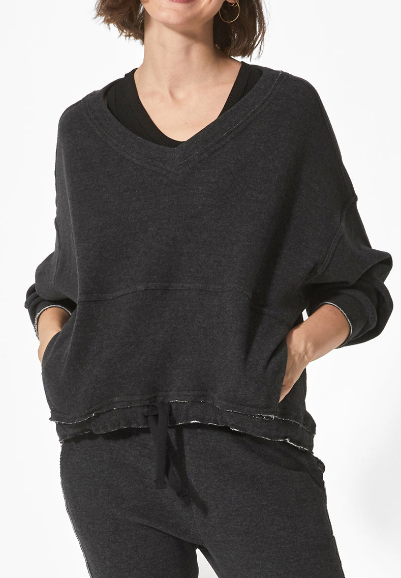 MI&CO | SUDADERA CUELLO PICO ABI