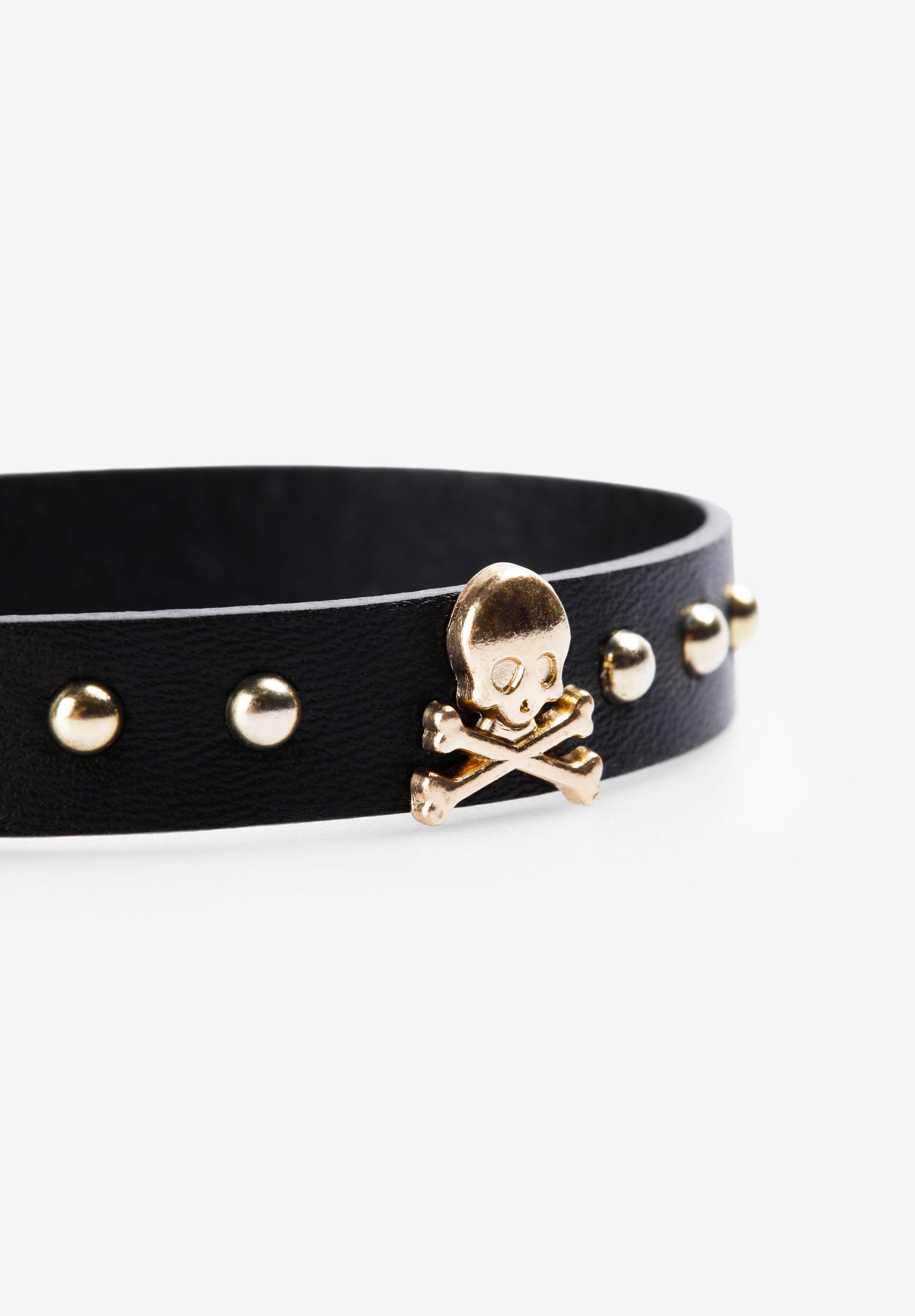 PULSEIRA COM LOGÓTIPO E TACHAS